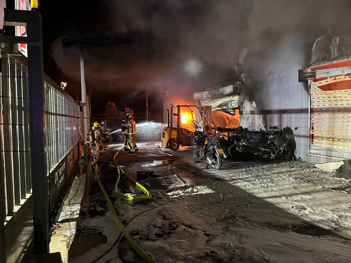 בן 54 נפצע קשה בשריפה במתחם טרקטורונים ואופנועים