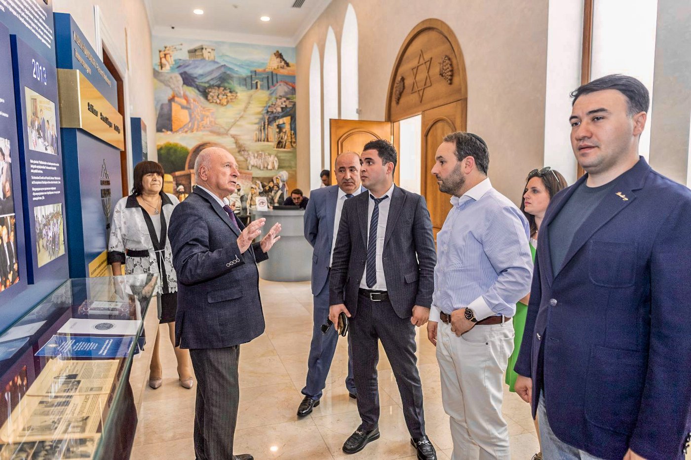 חבר הפרלמנט היהודי בבלגיה סיים ביקור רשמי באזרבייג'ן • תיעוד