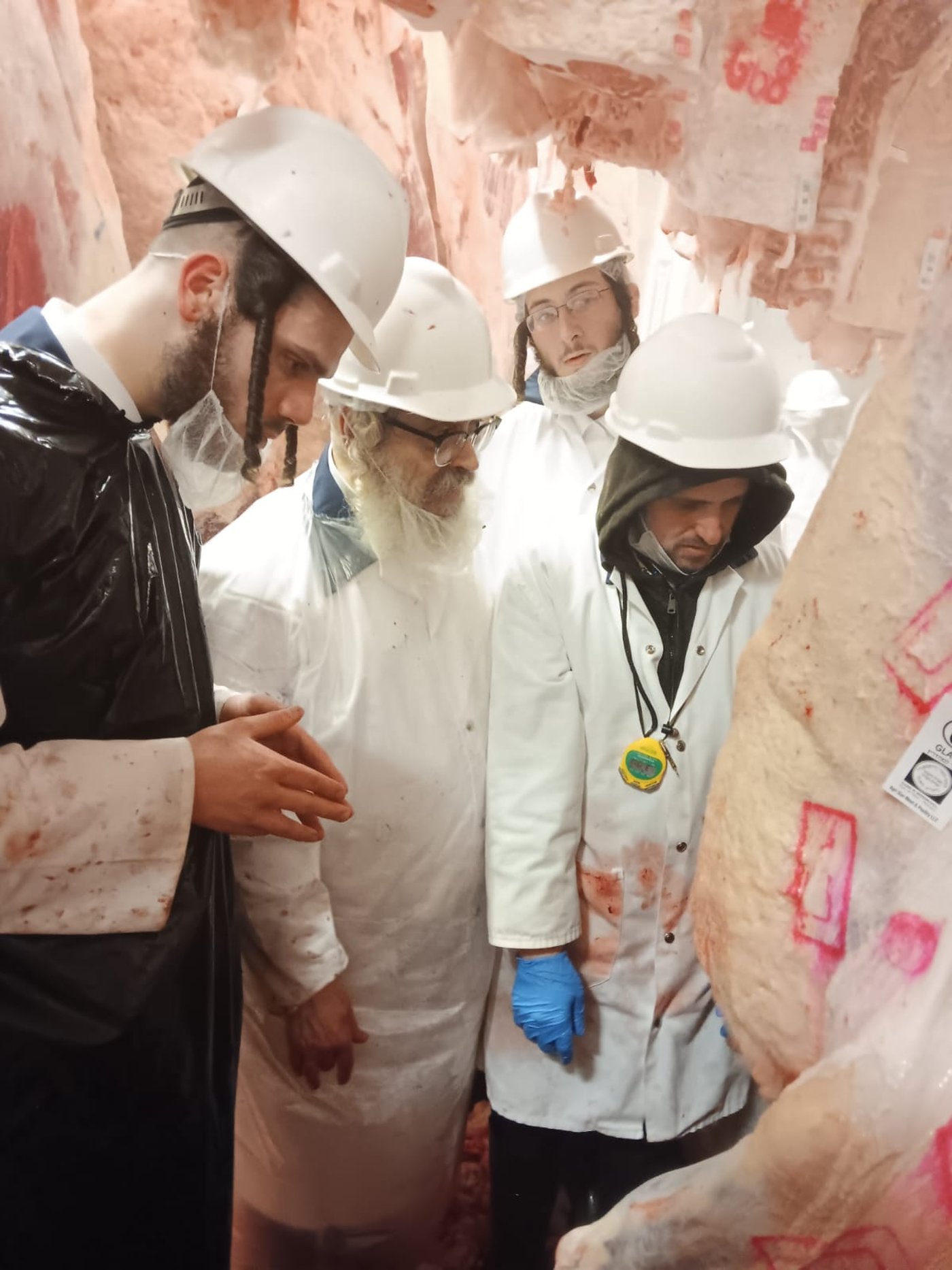 האדמו"ר מסאטמר ביקר במשחטה בפאסטוויל איווה | תיעוד