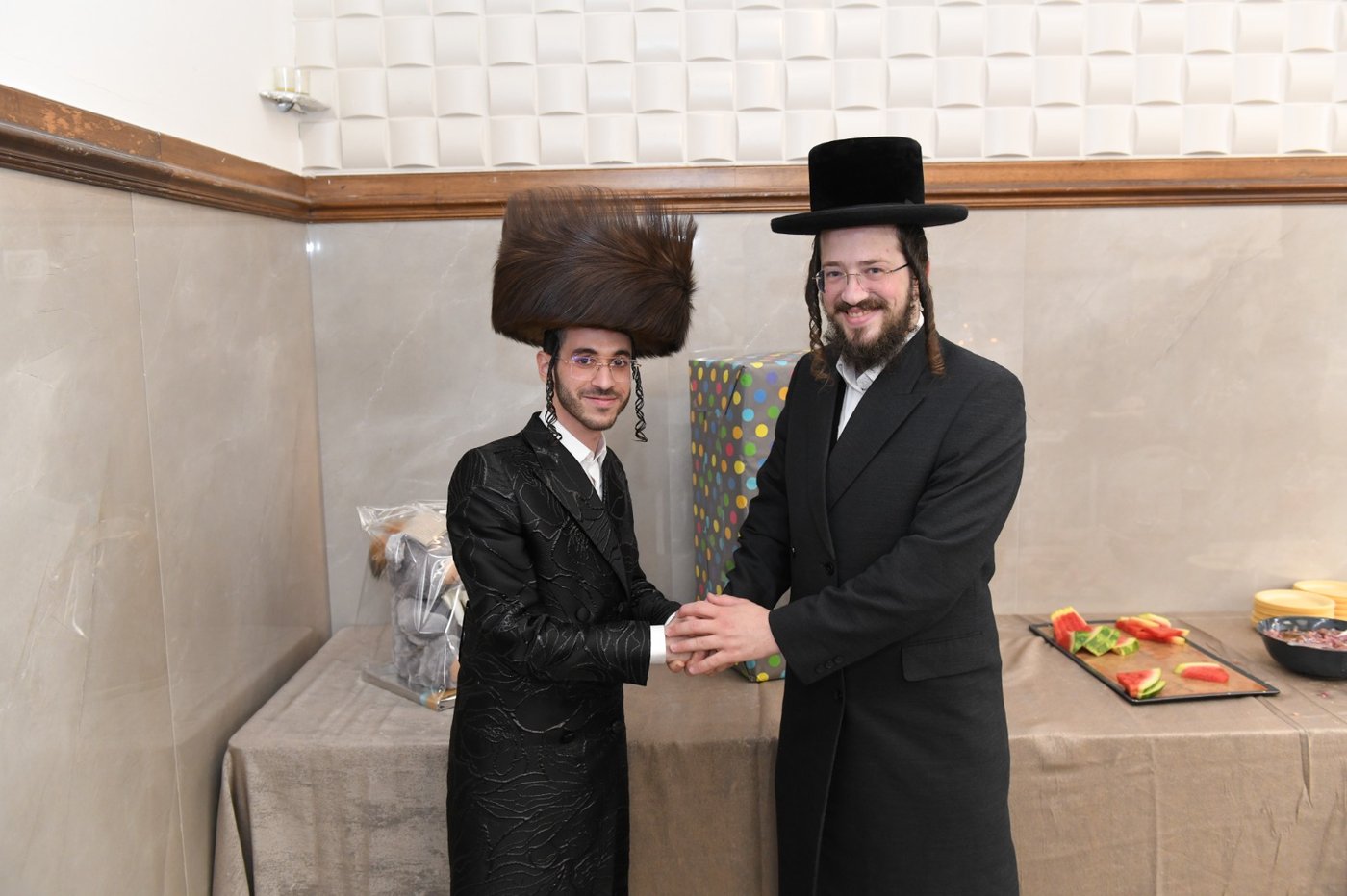 בכירי התעשייה בשמחת הברית לבנו של מנכ"ל מקהלת 'מלכות' | צפו