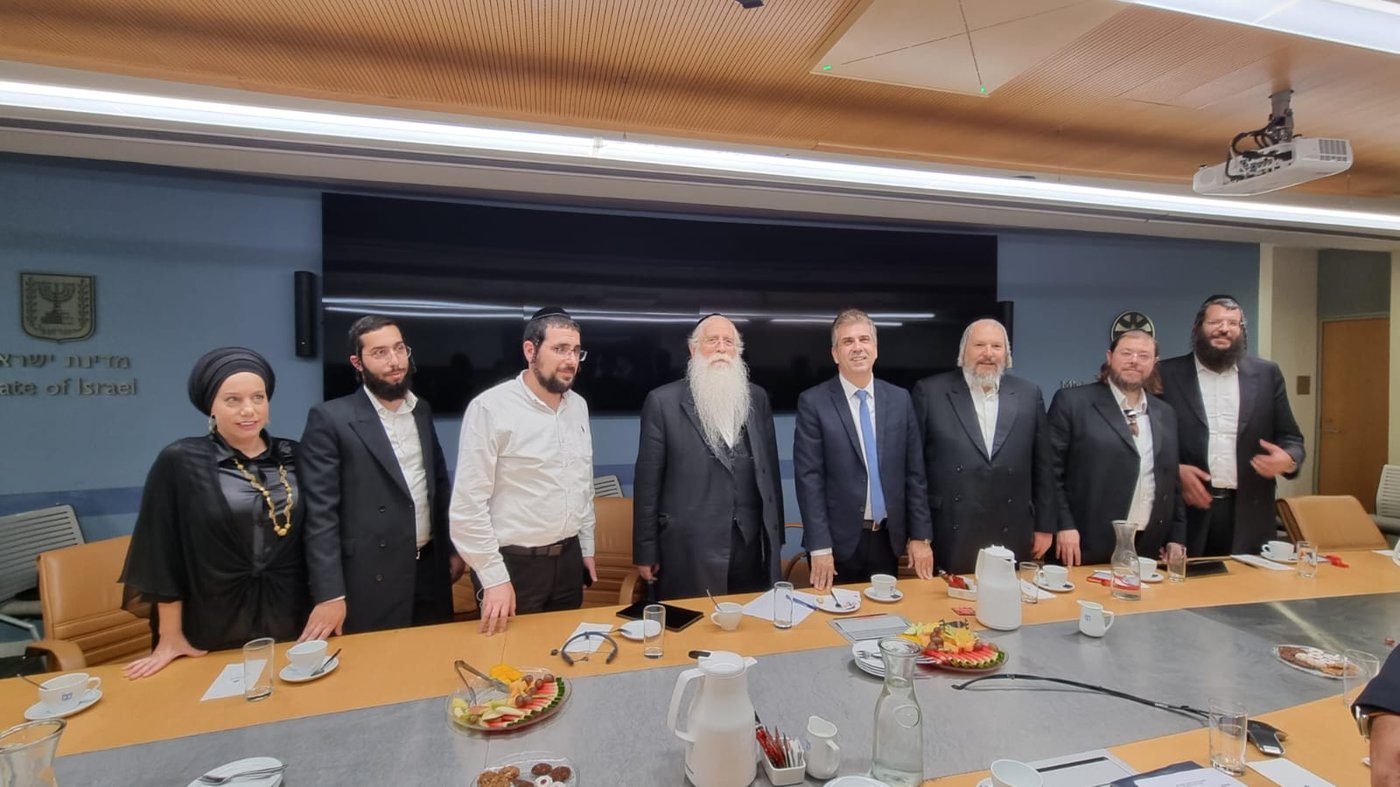 שר החוץ התחייב: "גם השנה ייסעו עשרות אלפי ישראלים לאומן; פועלים מול הרשויות"