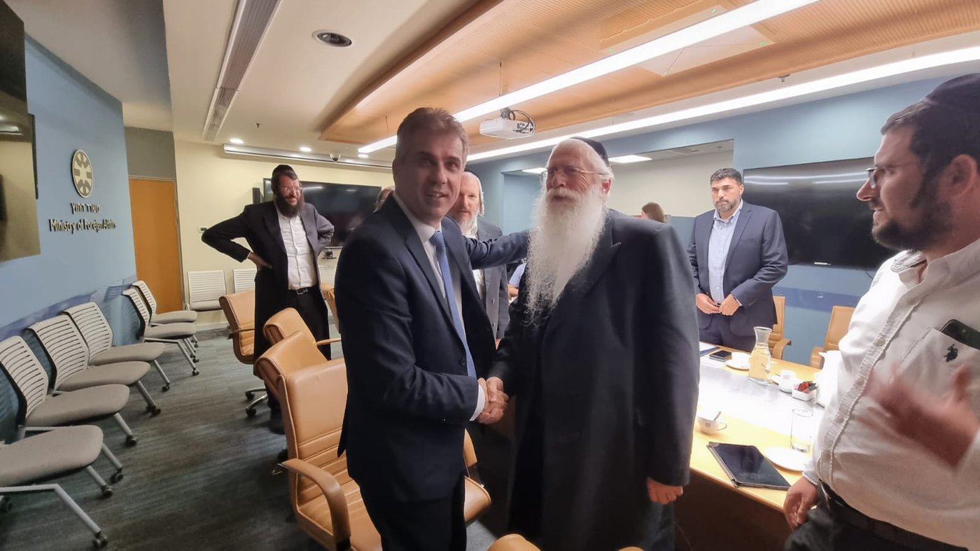 שר החוץ התחייב: "גם השנה ייסעו עשרות אלפי ישראלים לאומן; פועלים מול הרשויות"