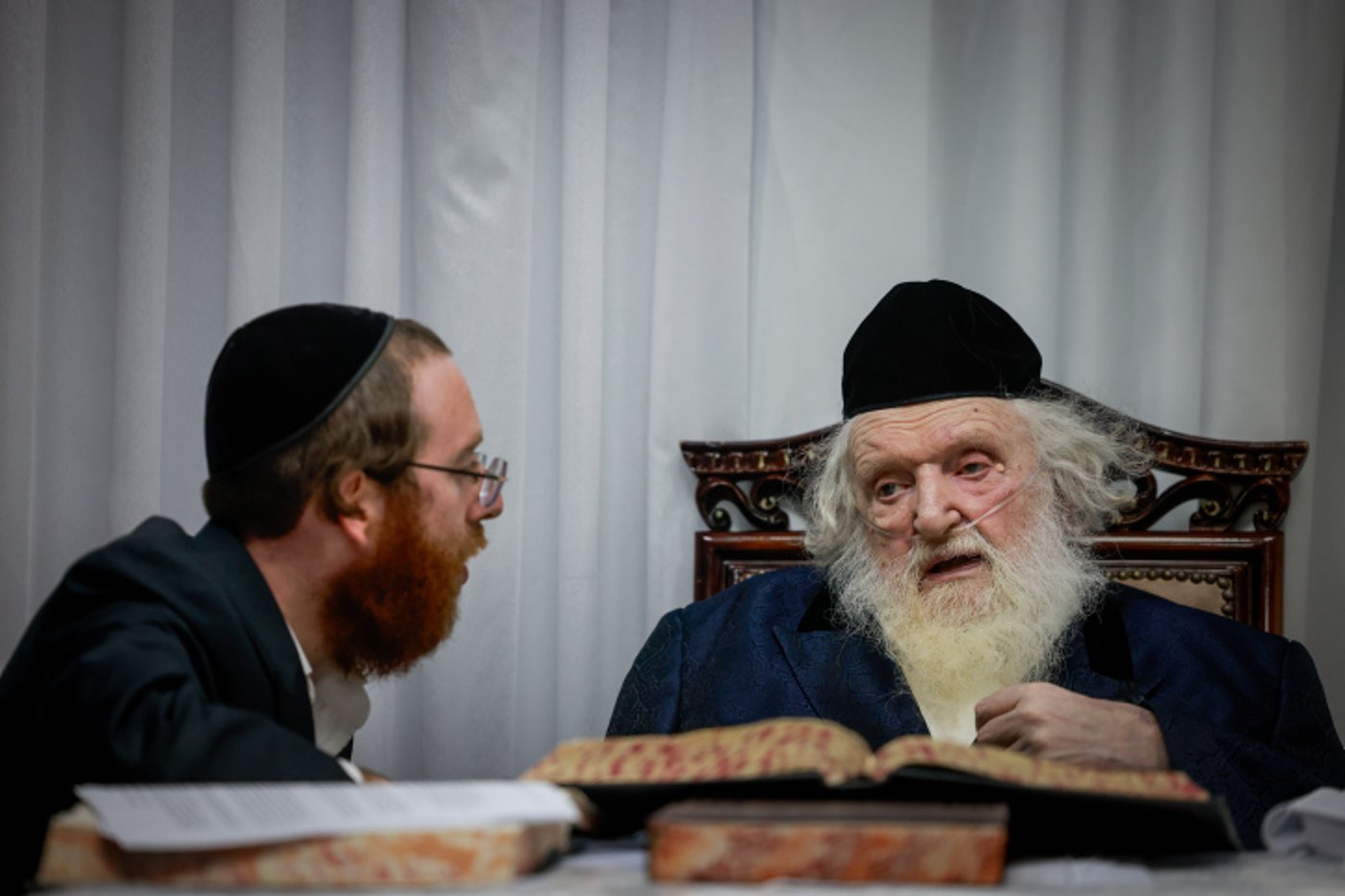 ביום אחד: ברית והנחת תפילה לבני נכדו של הגר"מ שטרנבוך