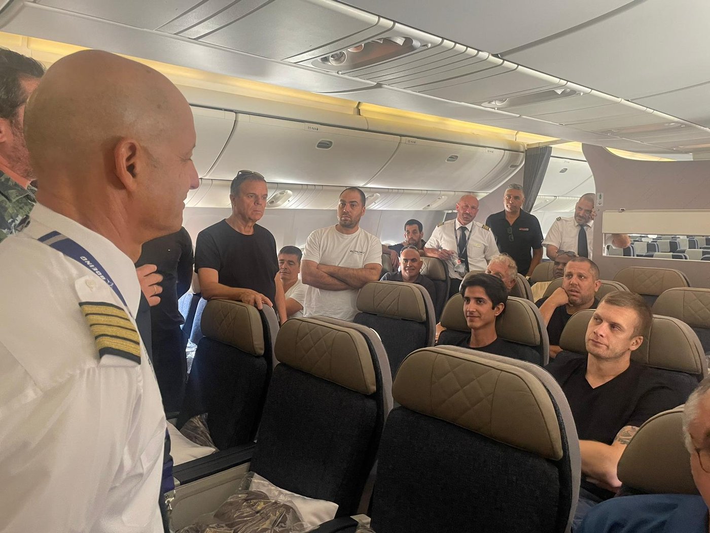 צפו: מטוס הנוסעים הגדול בישראל המריא הבוקר לפריז