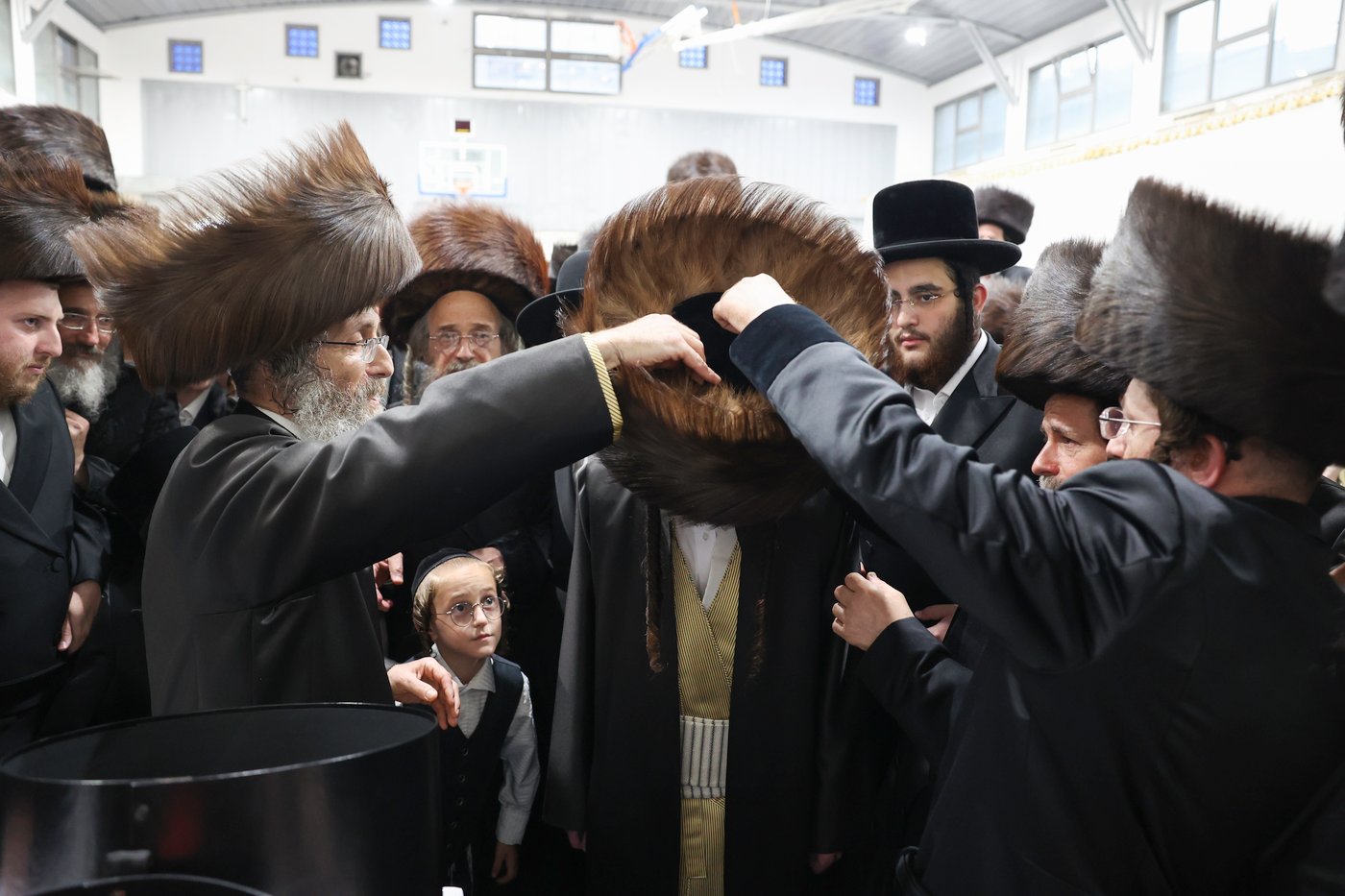 שבת אופרוף לבן המשפיע הגה"צ רבי אלימלך בידרמן | צפו