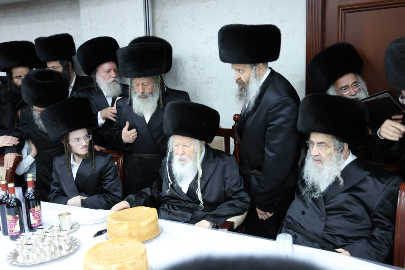 נכדת האדמו"ר מגור מתחתנת • צפו בתיעודים המרהיבים