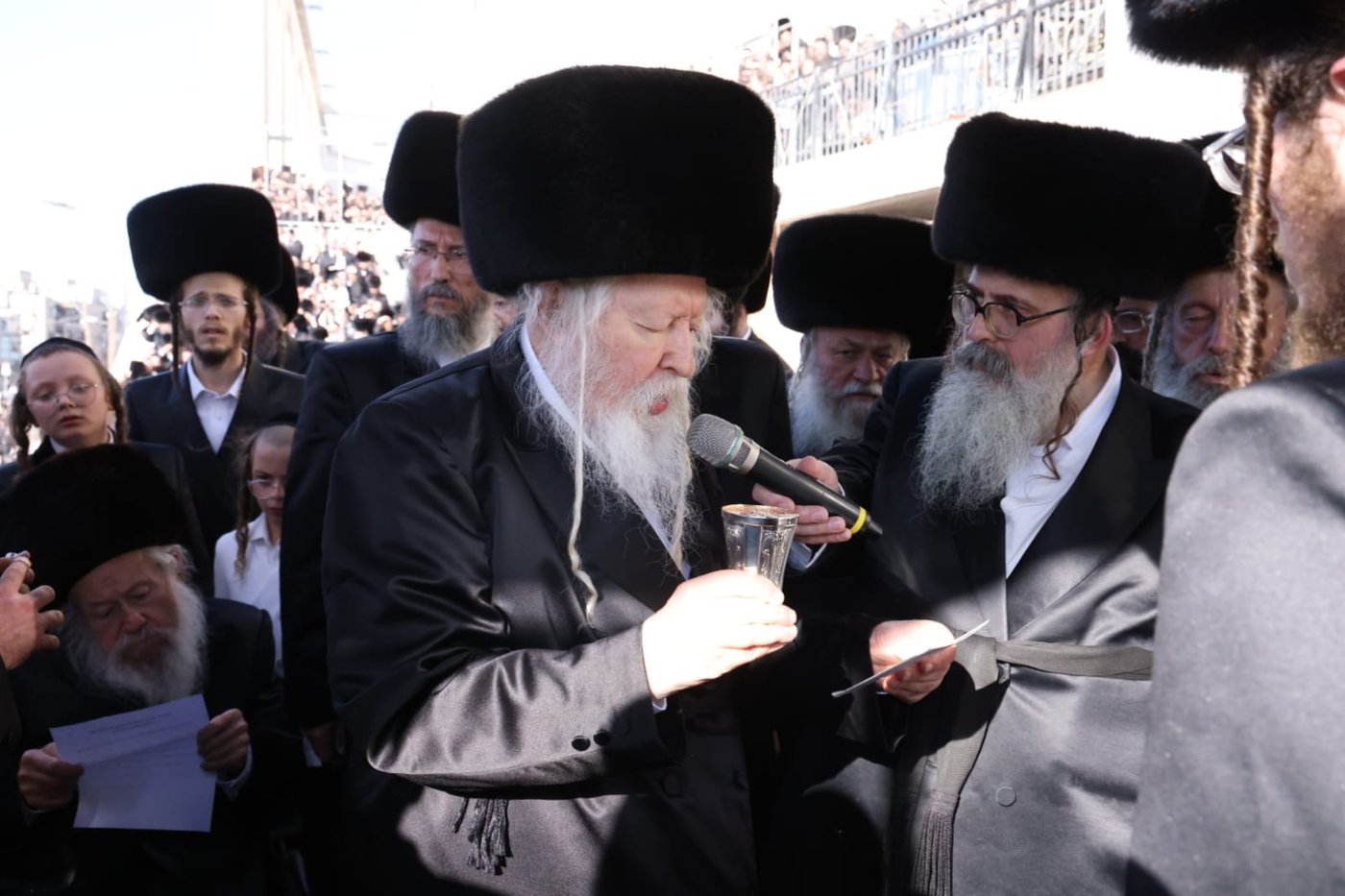 נכדת האדמו"ר מגור מתחתנת • צפו בתיעודים המרהיבים