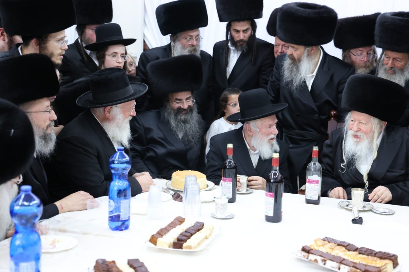 נכדת האדמו"ר מגור מתחתנת • צפו בתיעודים המרהיבים
