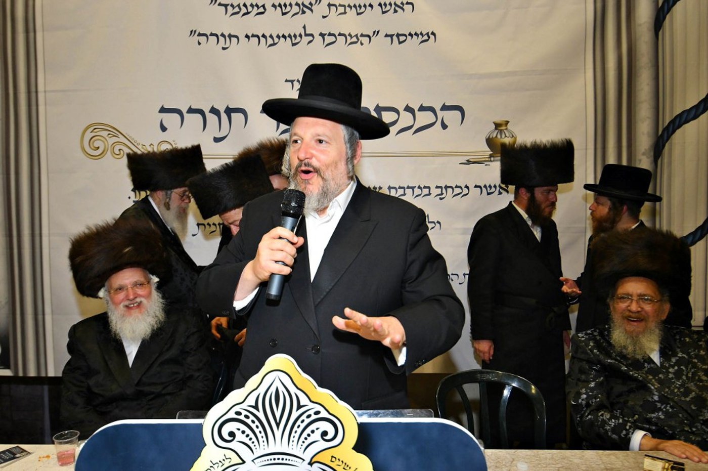 ביתר עילית חגגה בהכנסת ס"ת לביהמ"ד מטרסדורף | תיעוד