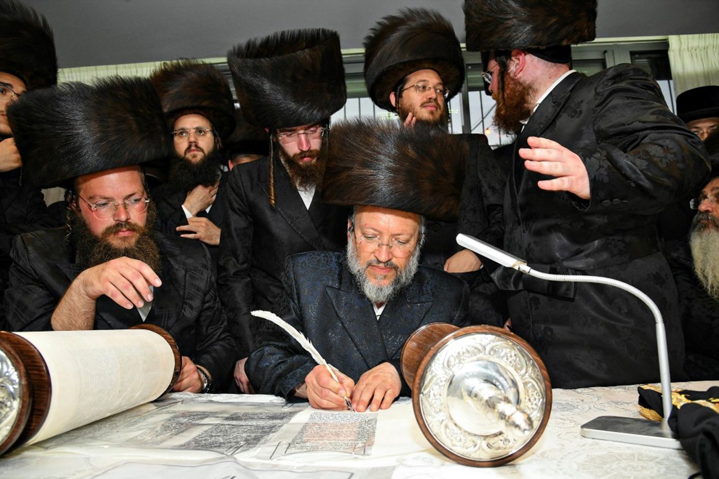 ביתר עילית חגגה בהכנסת ס"ת לביהמ"ד מטרסדורף | תיעוד
