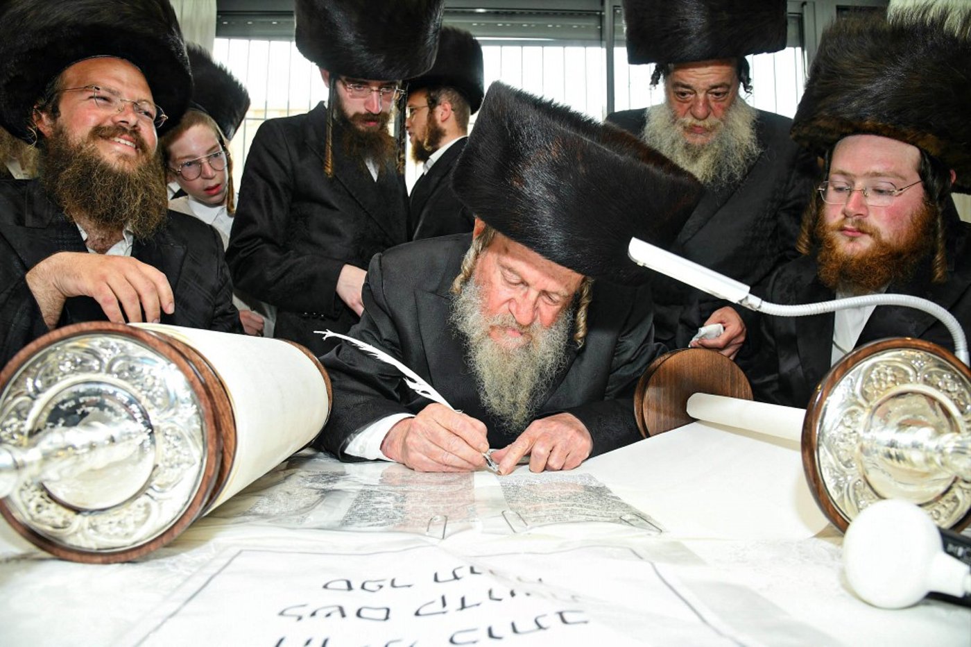 ביתר עילית חגגה בהכנסת ס"ת לביהמ"ד מטרסדורף | תיעוד