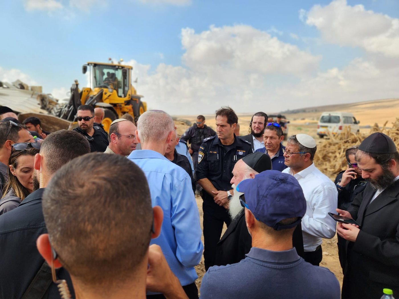 בן גביר וגולדקנופף הגיעו להריסת מבנים בפזורה הבדואית בנגב
