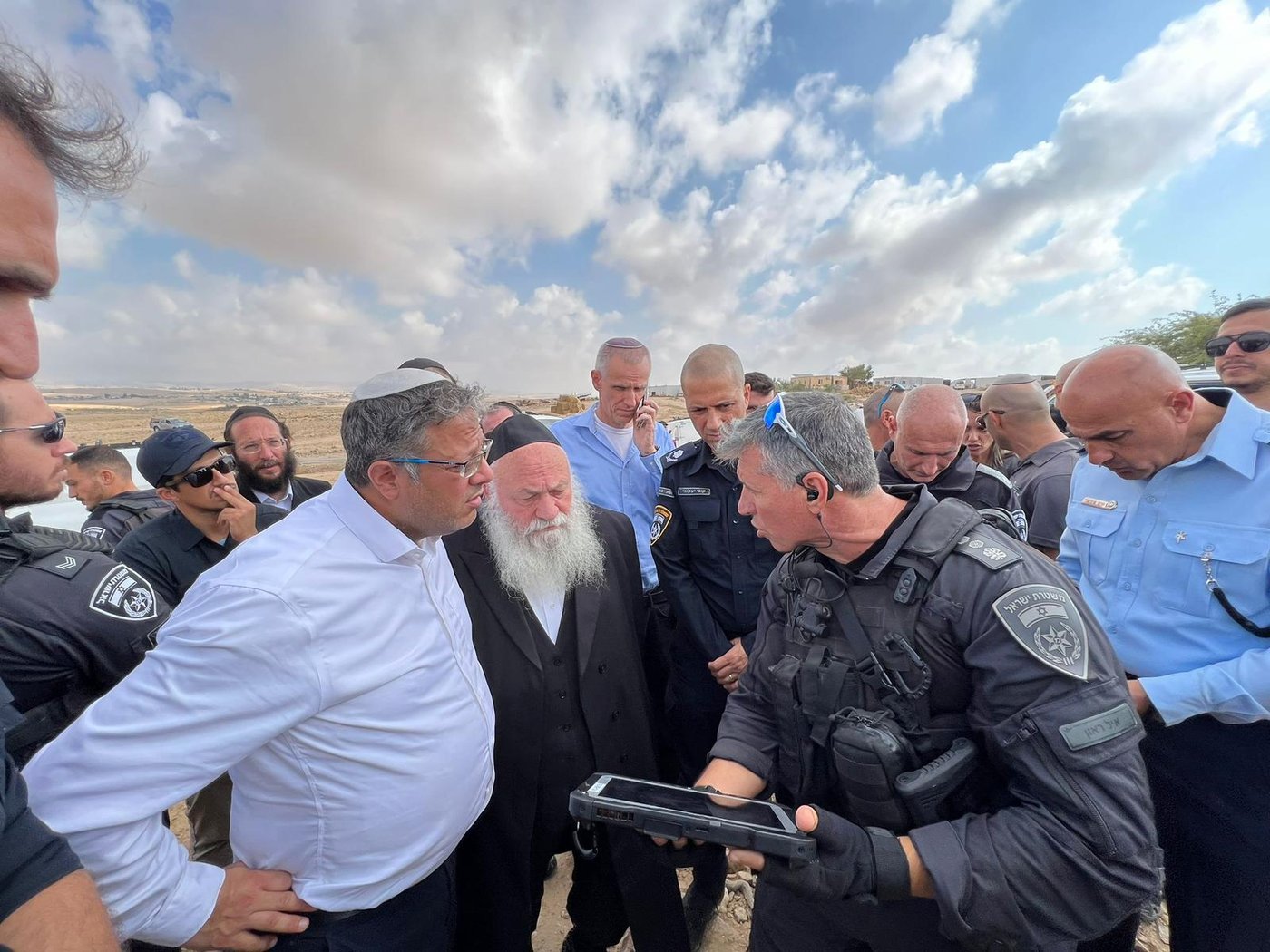 בן גביר וגולדקנופף הגיעו להריסת מבנים בפזורה הבדואית בנגב