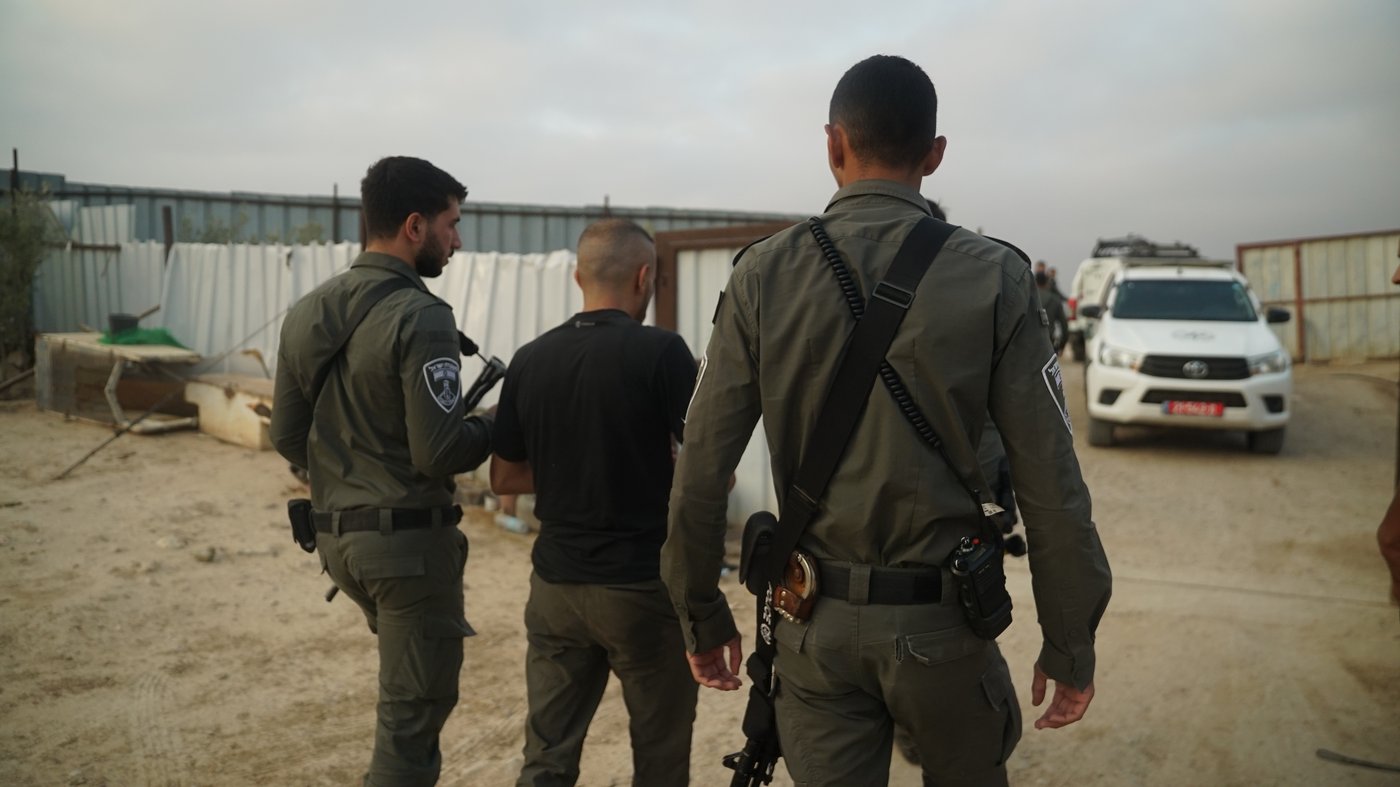 דריכות לקראת פתיחת שנה"ל: מאות שב"חים נעצרו, 157 חשודים בהעסקתם נעצרו 