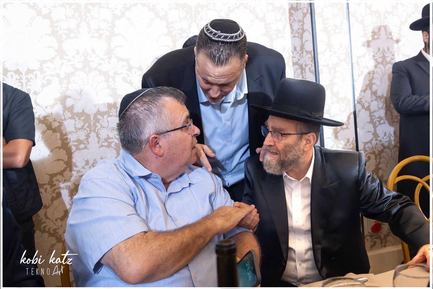 כל המי ומי חגגו בחתונת נכדתו של ח"כ משה גפני | גלריה