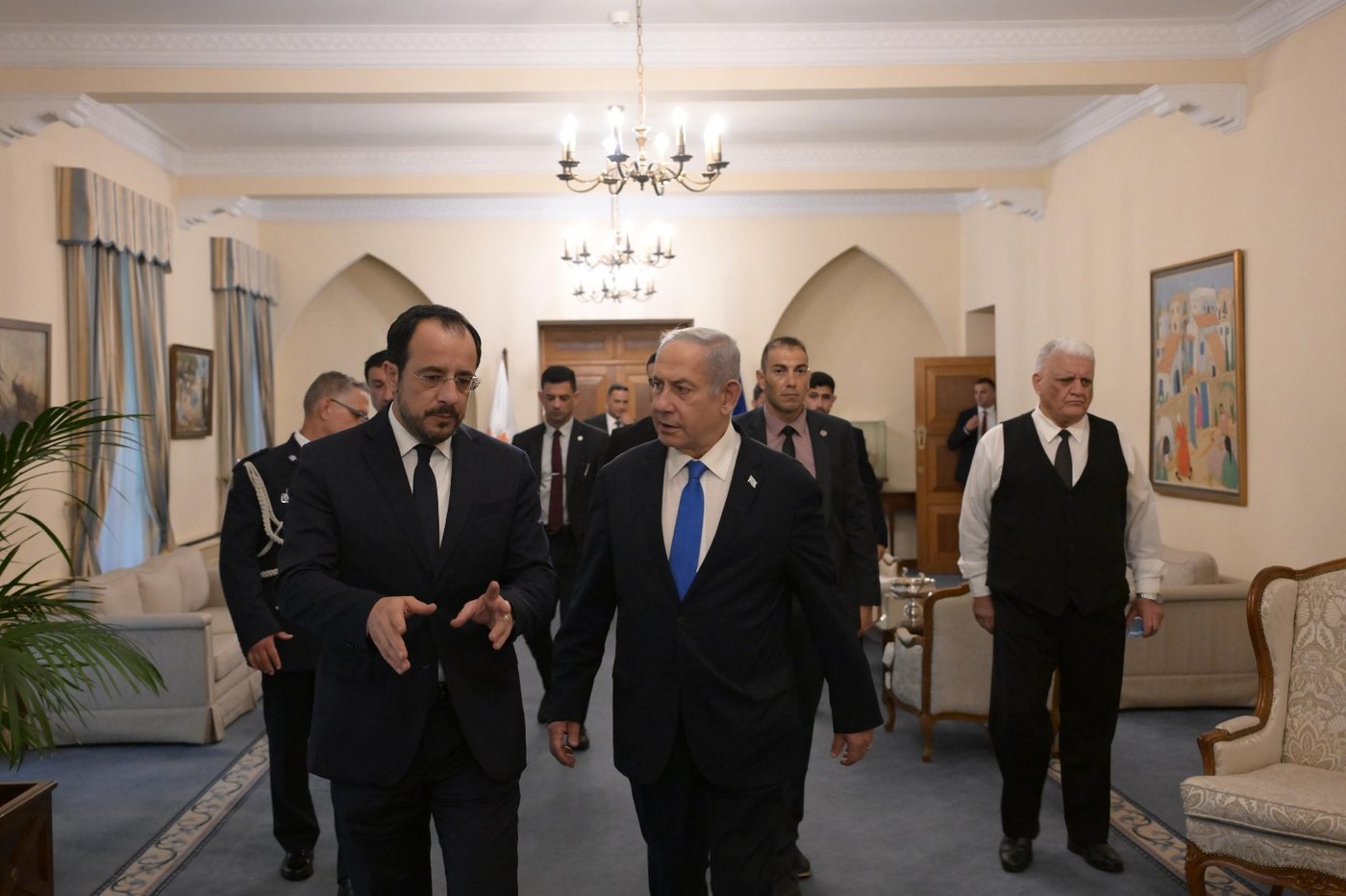 נתניהו בקפריסין, הערב