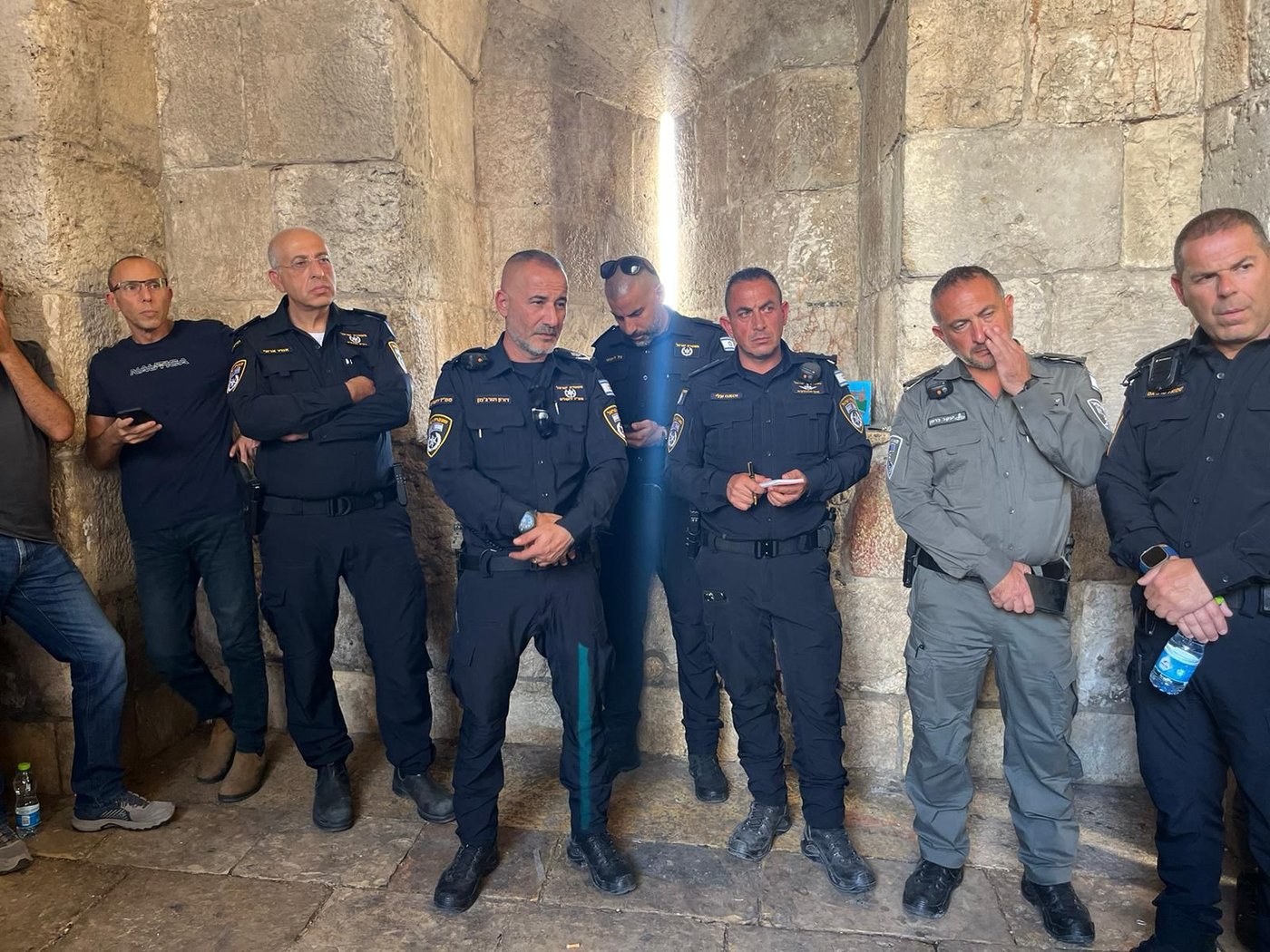 אסון גדול נמנע: זו הסכין הענקית עמה בוצע הפיגוע