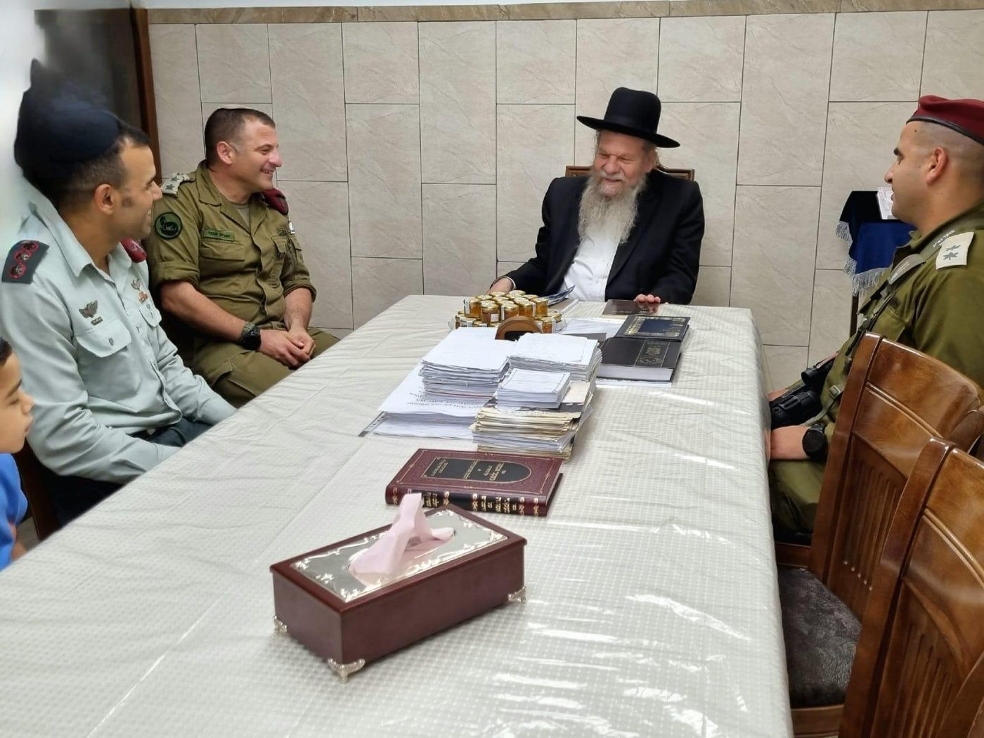 זופניק בכיכר • כל התמונות, הנייעס והחשיפות של השבוע