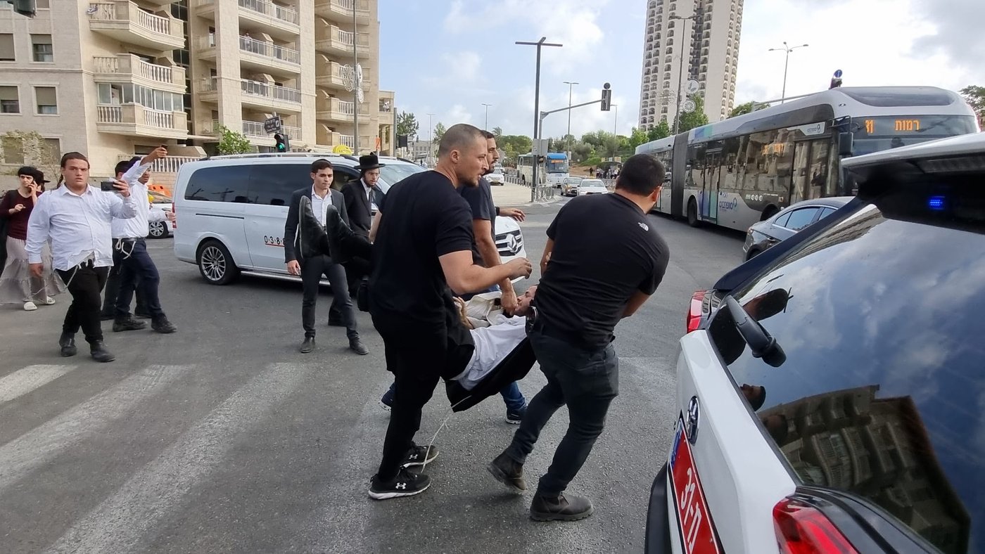 הפגנה סוערת של ה'פלג': מפגינים התעמתו עם שוטרים וצירי תנועה נחסמו, 2 נעצרו