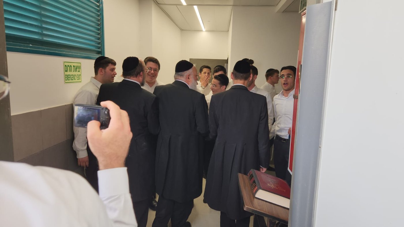 בישיבת באר התורה חגגו חנוכת הבית למבנה החדש • ש"א ייכנסו ראשונים