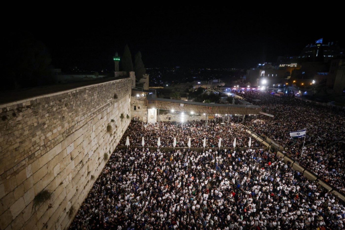 100,000 איש במעמד הסליחות המרכזיות בכותל ערב יום כיפור בראשות הרבנים הראשיים