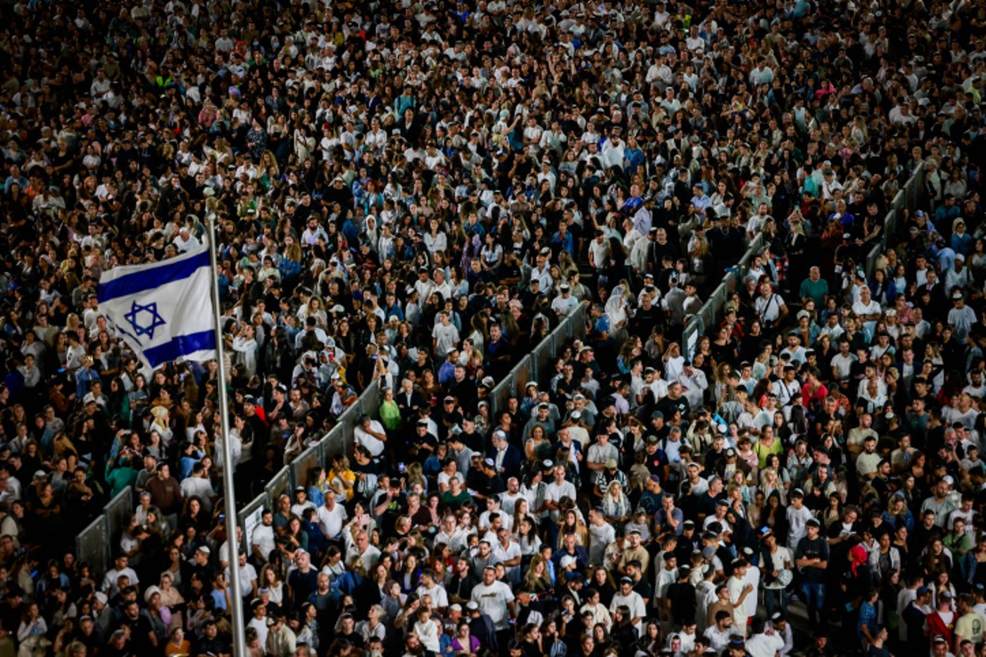 100,000 איש במעמד הסליחות המרכזיות בכותל ערב יום כיפור בראשות הרבנים הראשיים