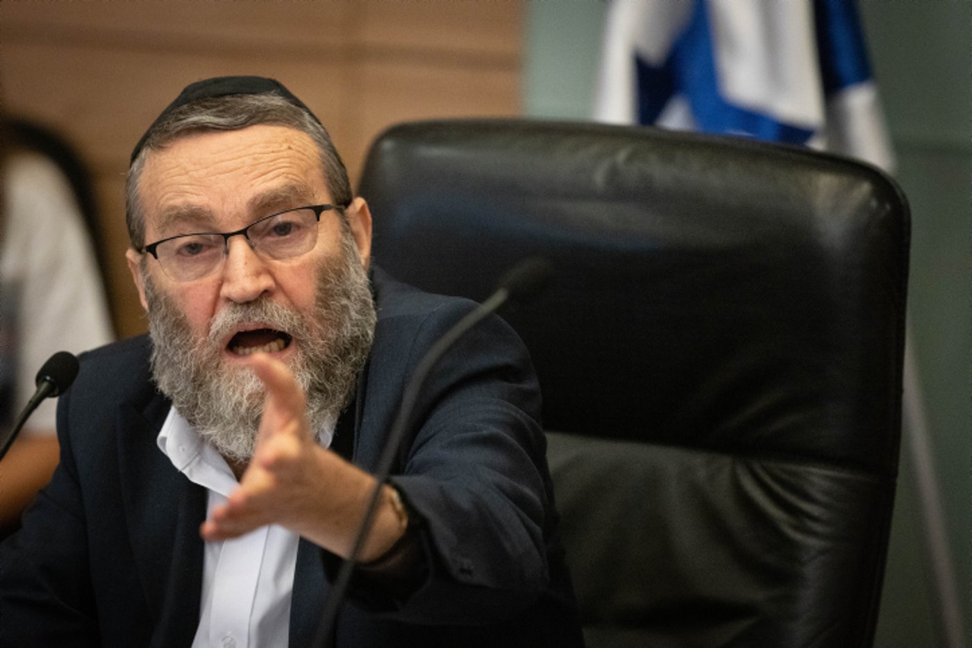גפני בועדת הכספים