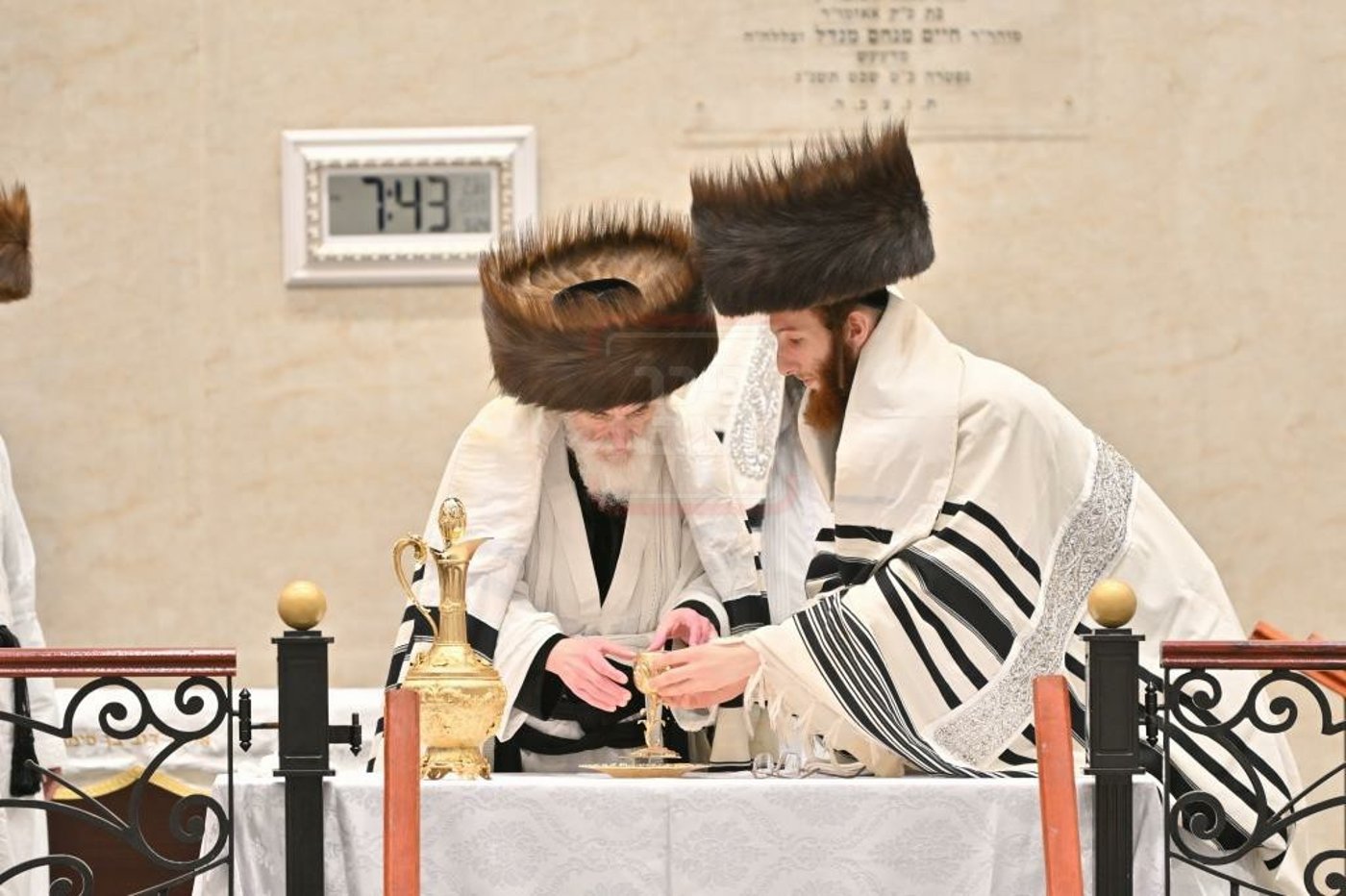 יום כיפור בחצר הקודש ויז'ניץ | תיעוד מסכם