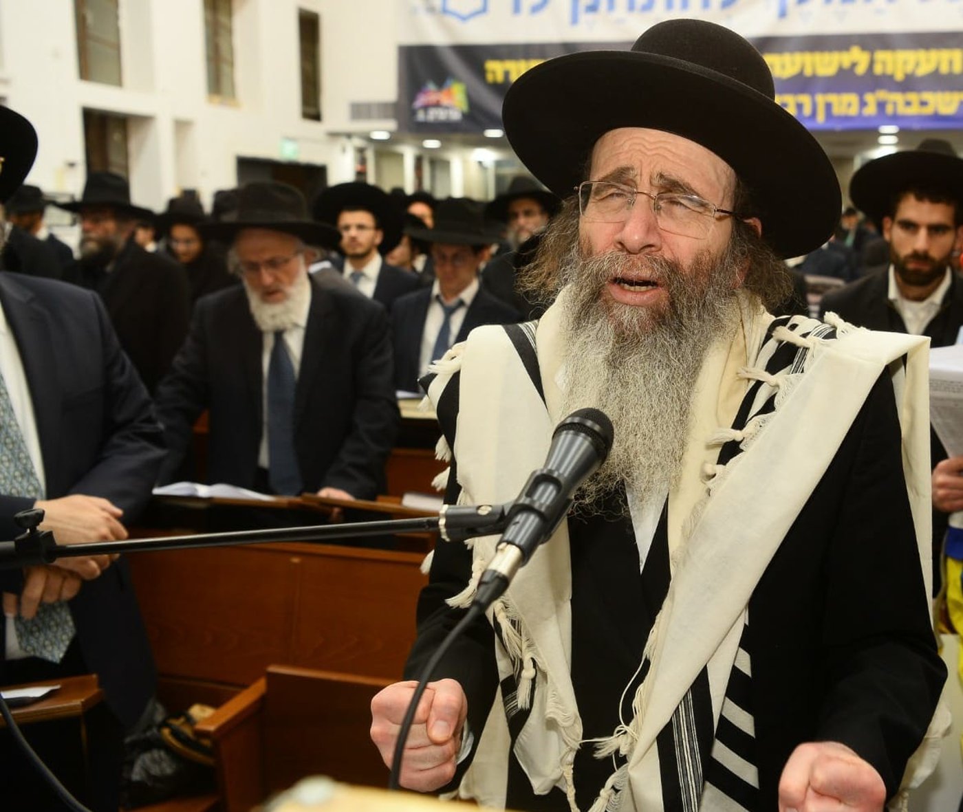 המעמד המיוחד ב ברחבת הכותל המערבי בראשות המשגיח