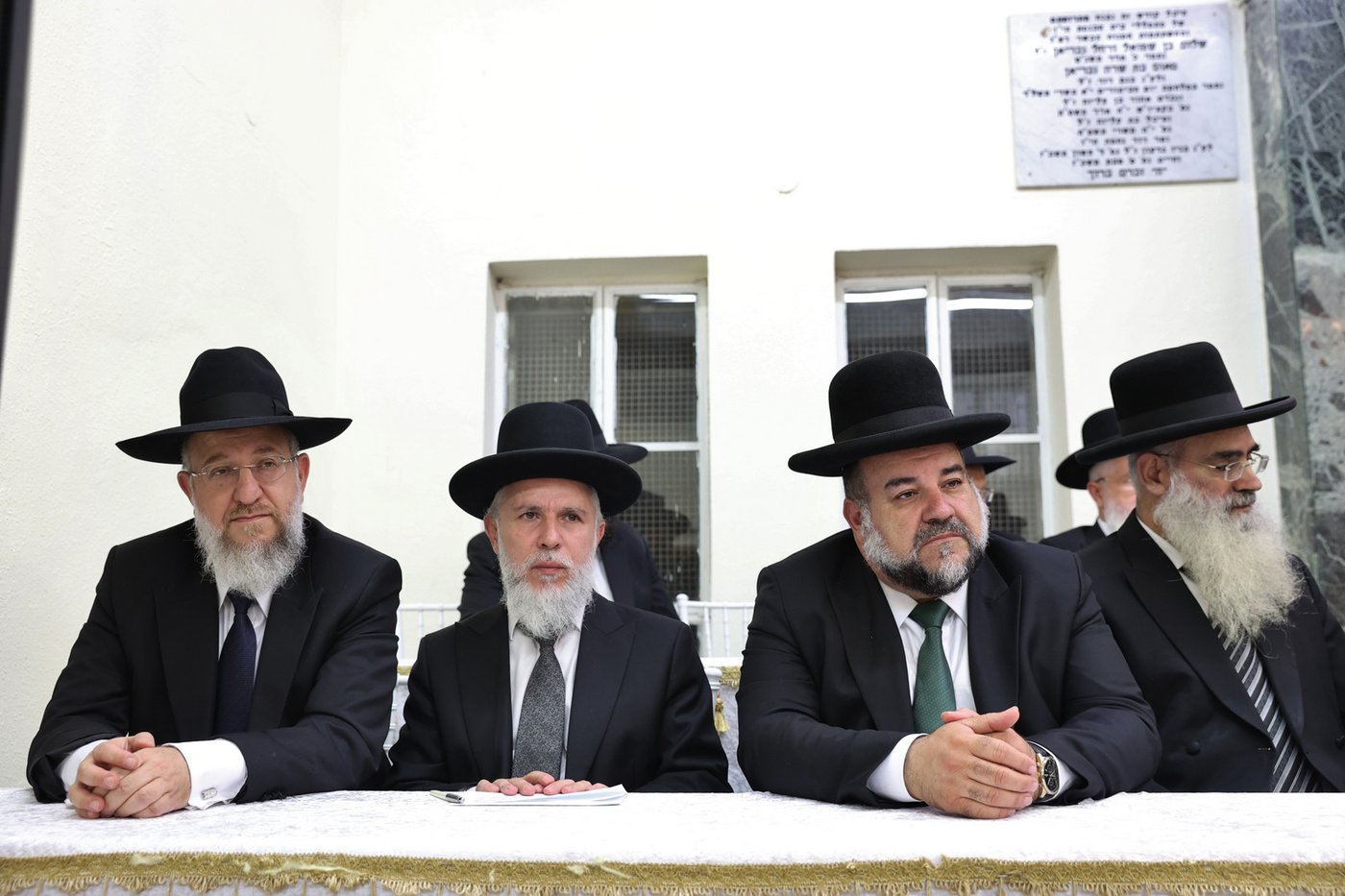 רבנים ואישי ציבור ב'הקבלת פני רבו' לראשון לציון | תיעוד