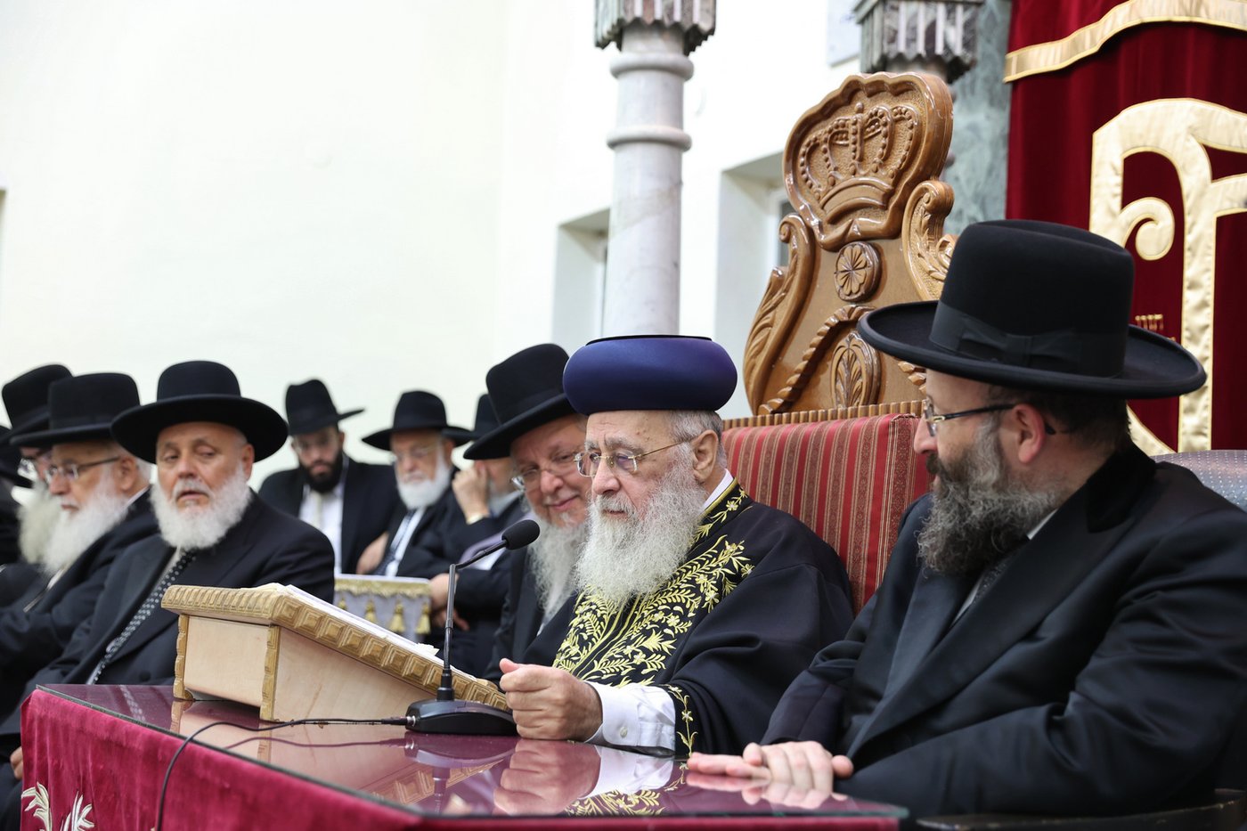רבנים ואישי ציבור ב'הקבלת פני רבו' לראשון לציון | תיעוד