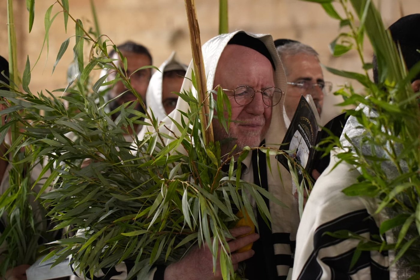 תיעוד: גלרייה אומנותית מרהיבה מהושענא רבא בכותל 