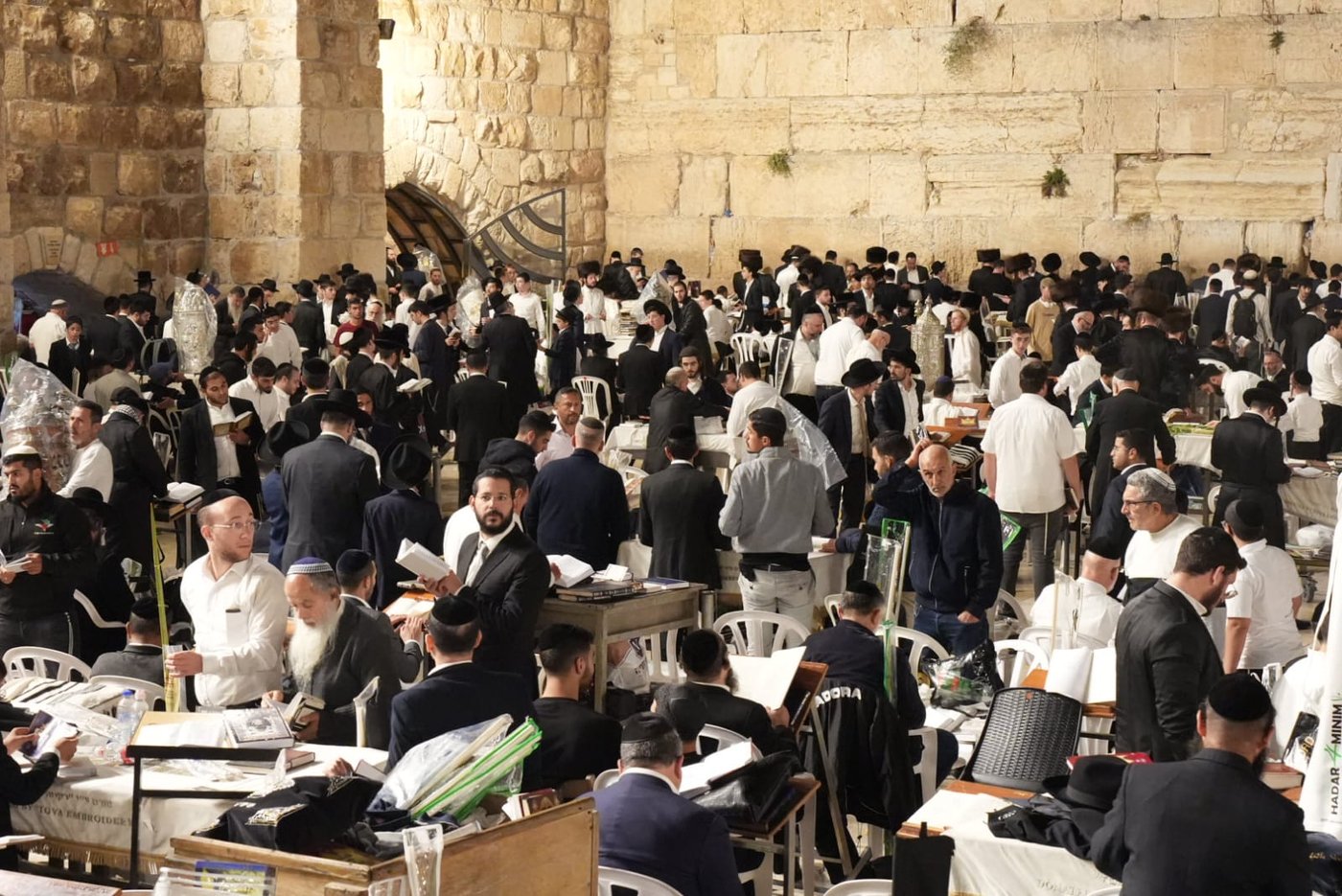תיעוד: גלרייה אומנותית מרהיבה מהושענא רבא בכותל 