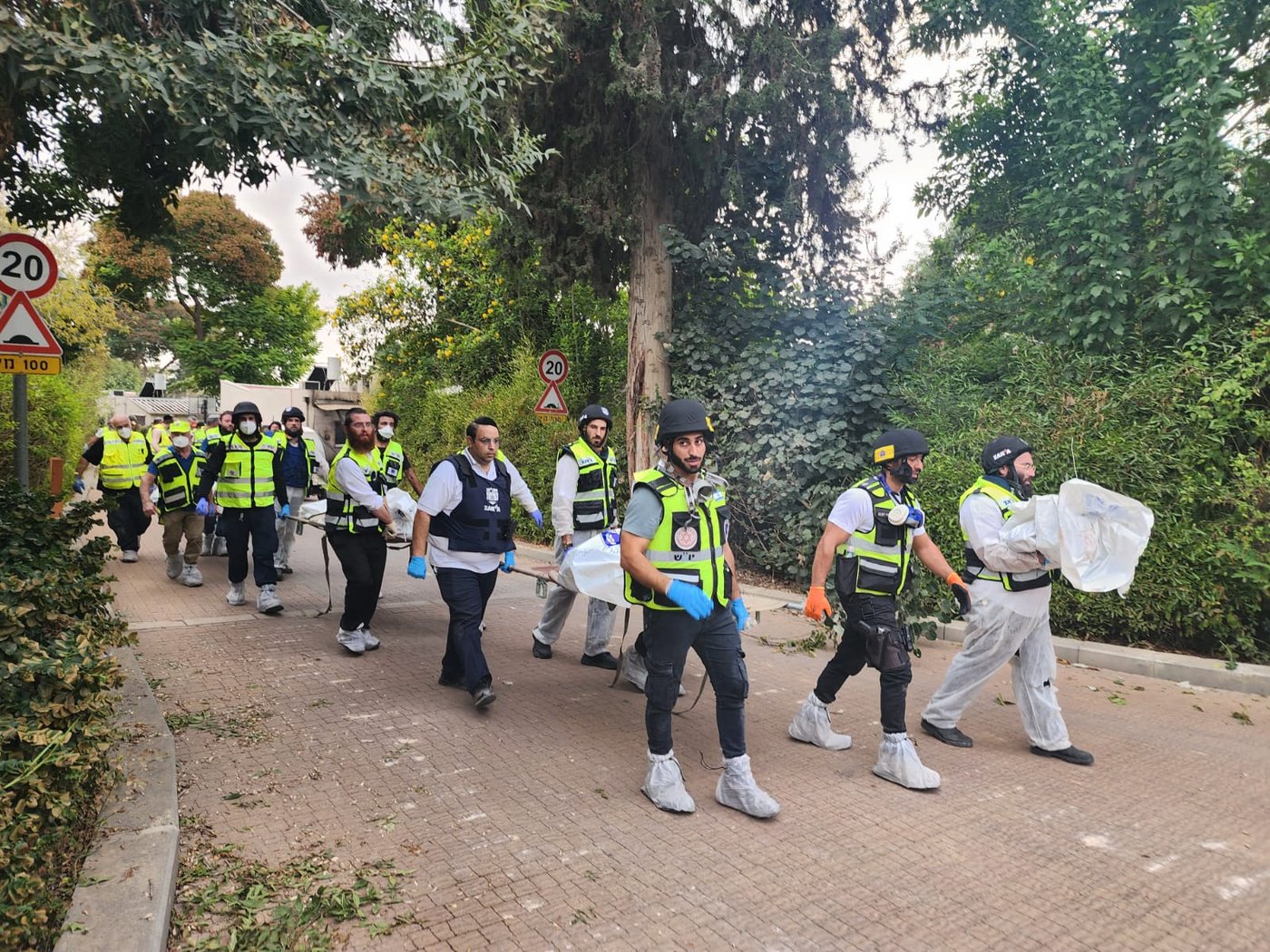 נִקְמַת דַּם עֲבָדֶיךָ הַשָּׁפוּךְ: פינוי החללים שנרצחו בקיבוץ בארי