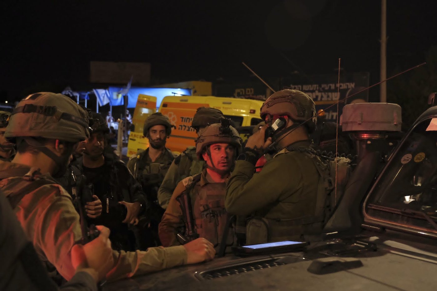 פעילות מפקדי ולוחמי חטיבת "הצנחנים" בשדרות