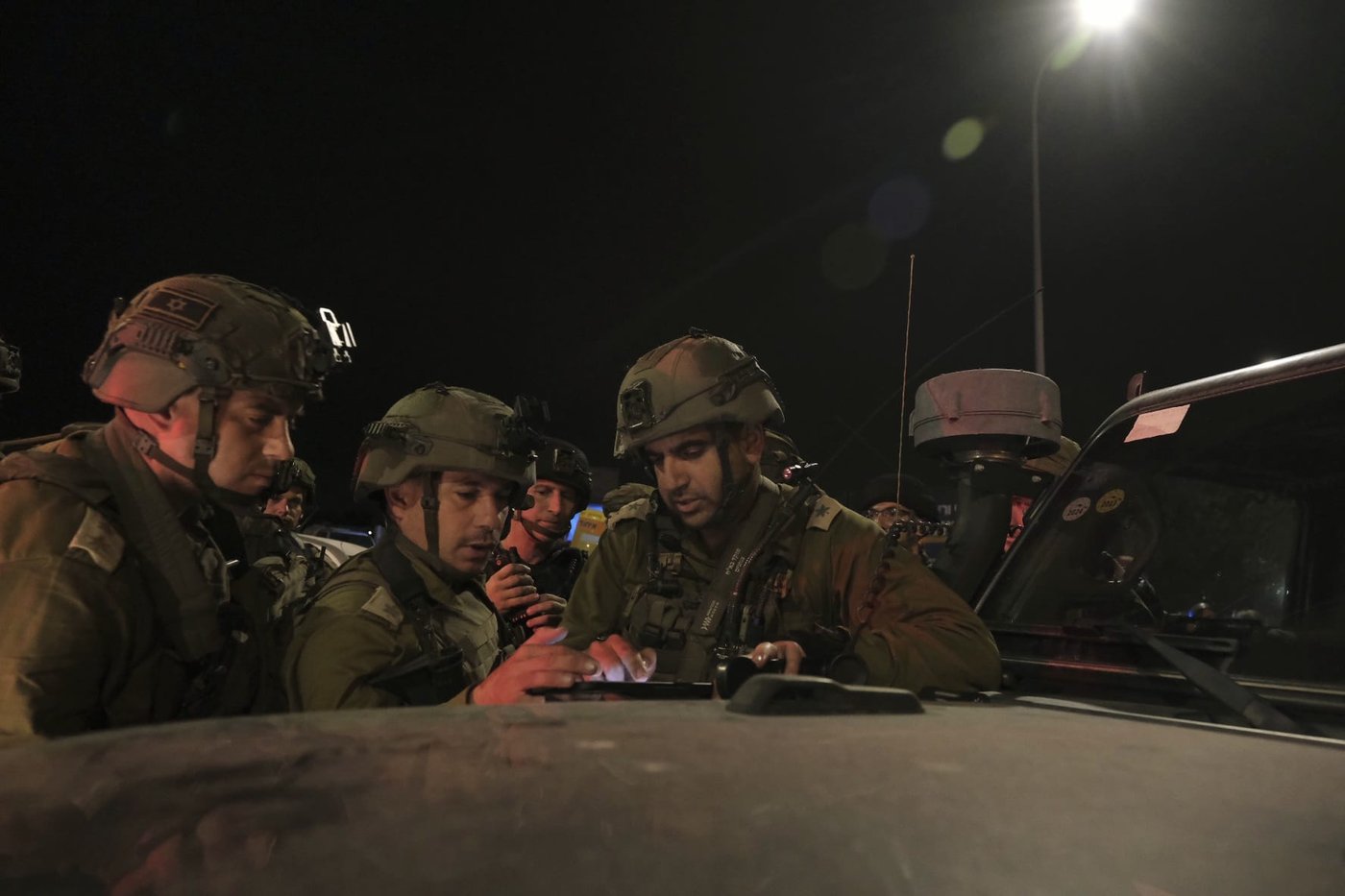 פעילות מפקדי ולוחמי חטיבת "הצנחנים" בשדרות