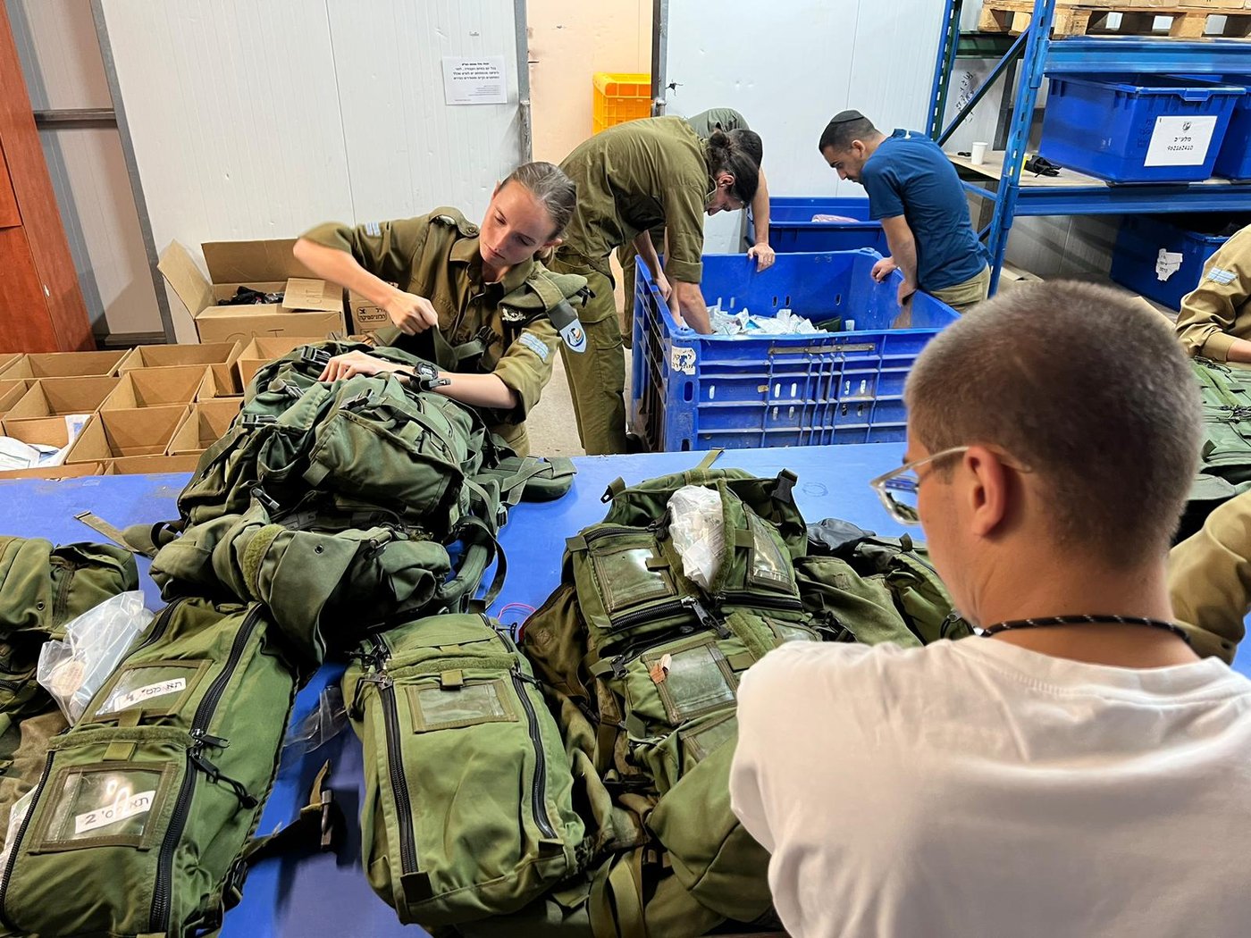 3 מיליון כדורים, 4300 אוטובוסים | צה"ל: "כלל הציוד הדרוש קיים בצבא" | צפו 