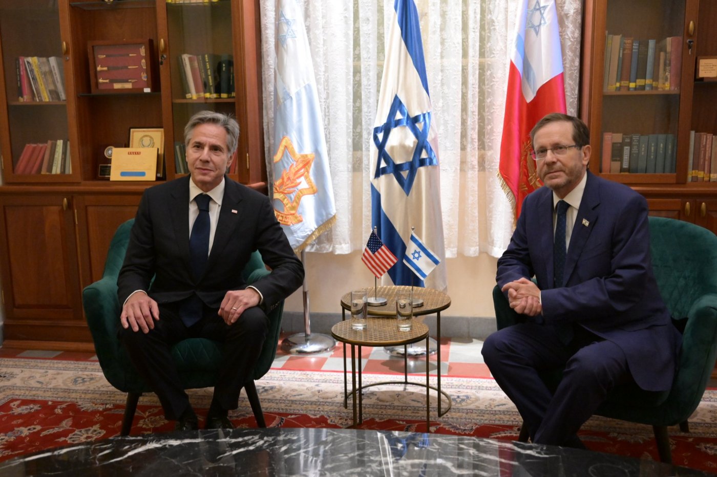 הנשיא הרצוג עם מזכיר המחלקת המדינה