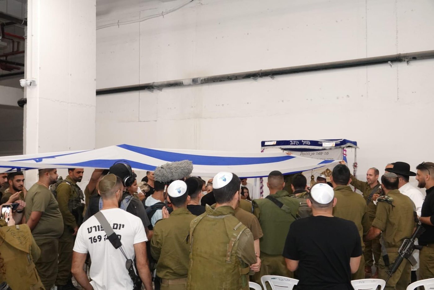 במחנה הצבאי על גבול הצפון: ברית מילה לבנו של לוחם צה"ל