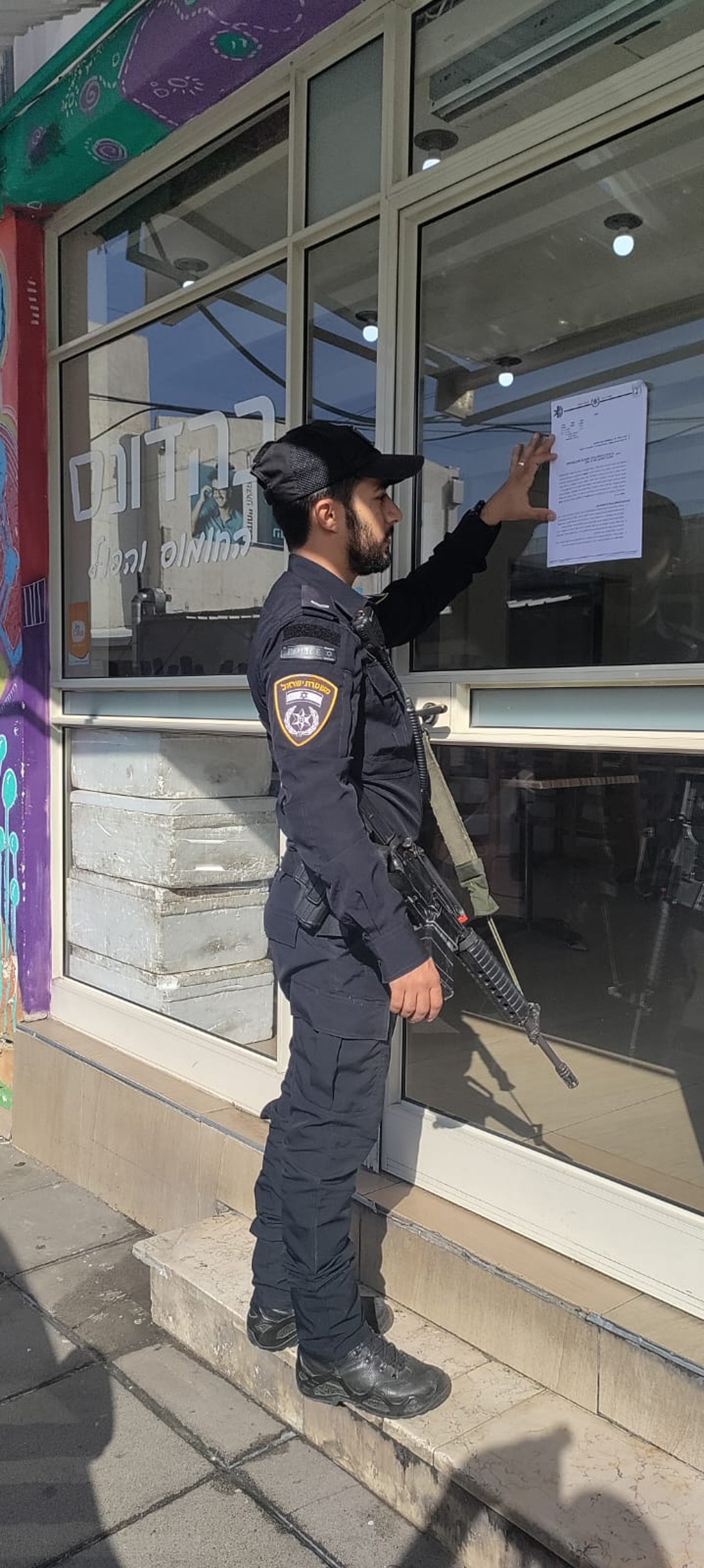 המשטרה סגרה בתי עסק ברעננה שהלינו תושבים מעזה ומאיו"ש