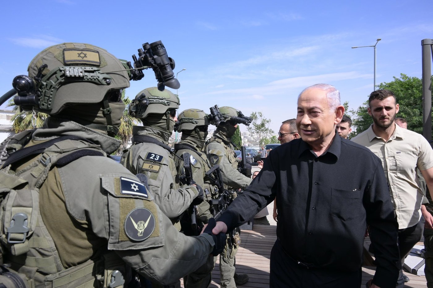 נתניהו עם לוחמי יחידה 33 "הגדעונים"