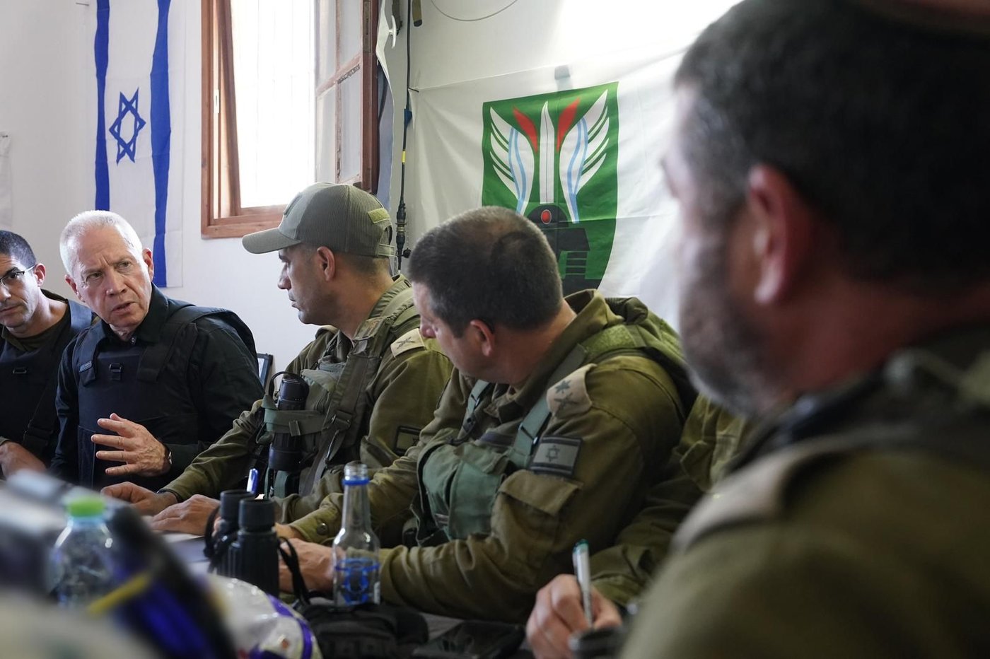 שר הביטחון גלנט בגבול הרצועה