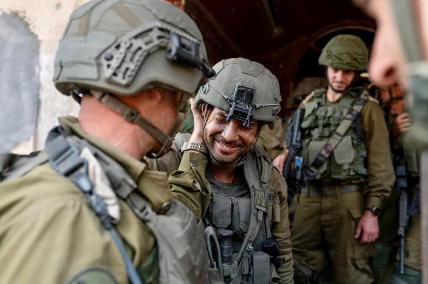 גלריה: לוחמי צה"ל מתקדמים בלחימה בלב רצועת עזה | צפו