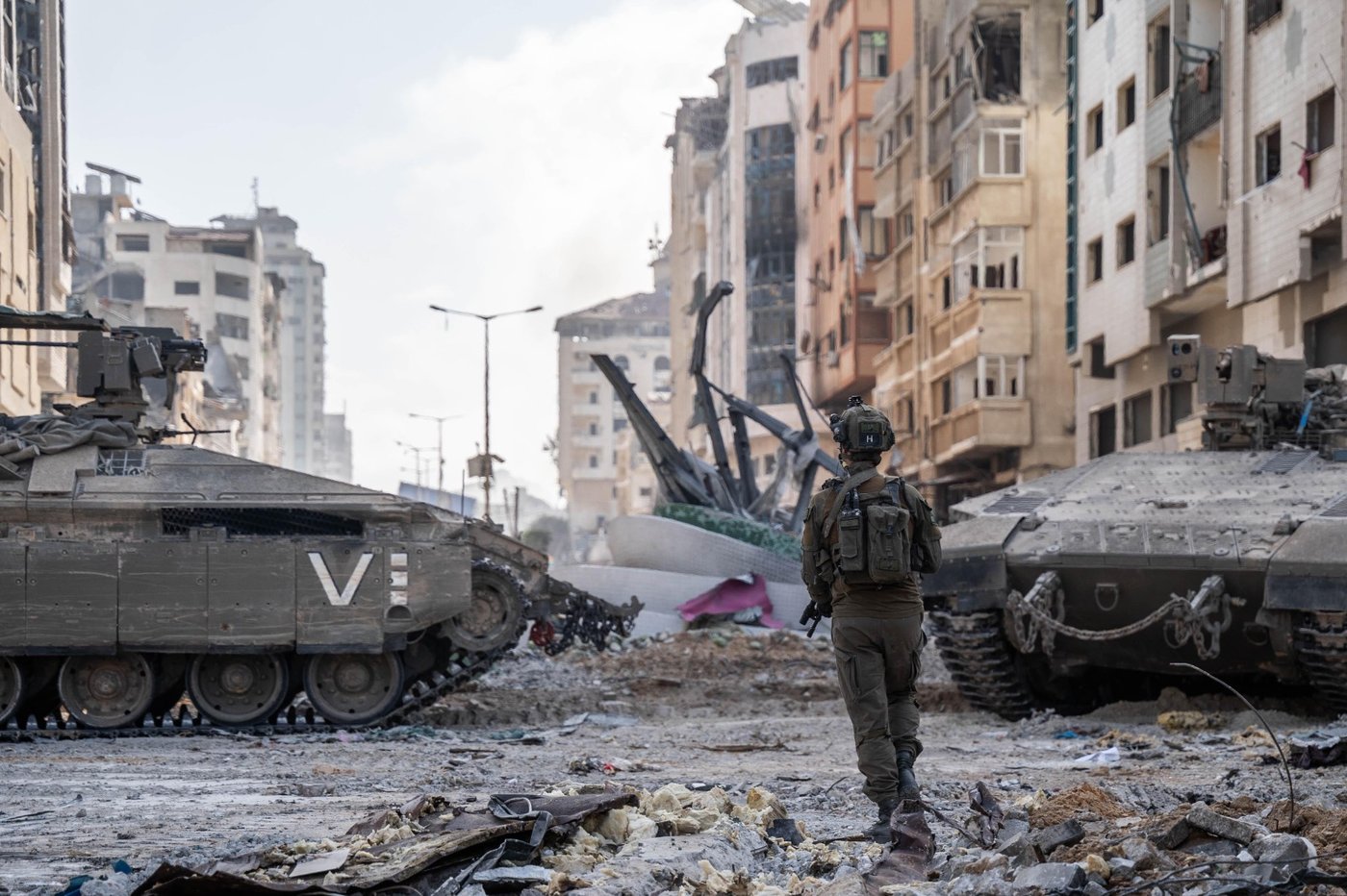 תיעוד מיוחד: לוחמי צה"ל בלחימה בעומק רצועת עזה. צפו