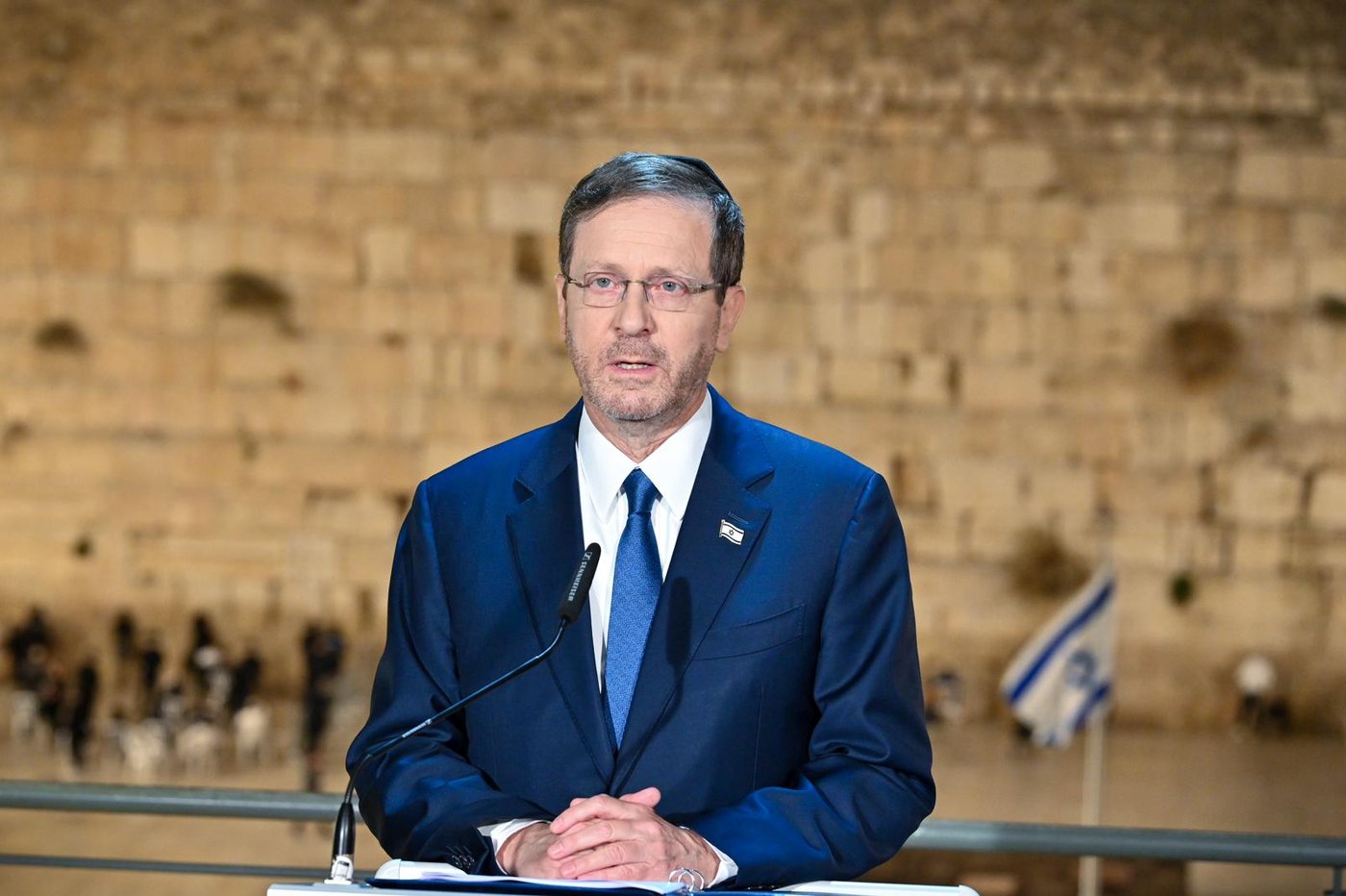 נשיא המדינה נואם מהכותל המערבי