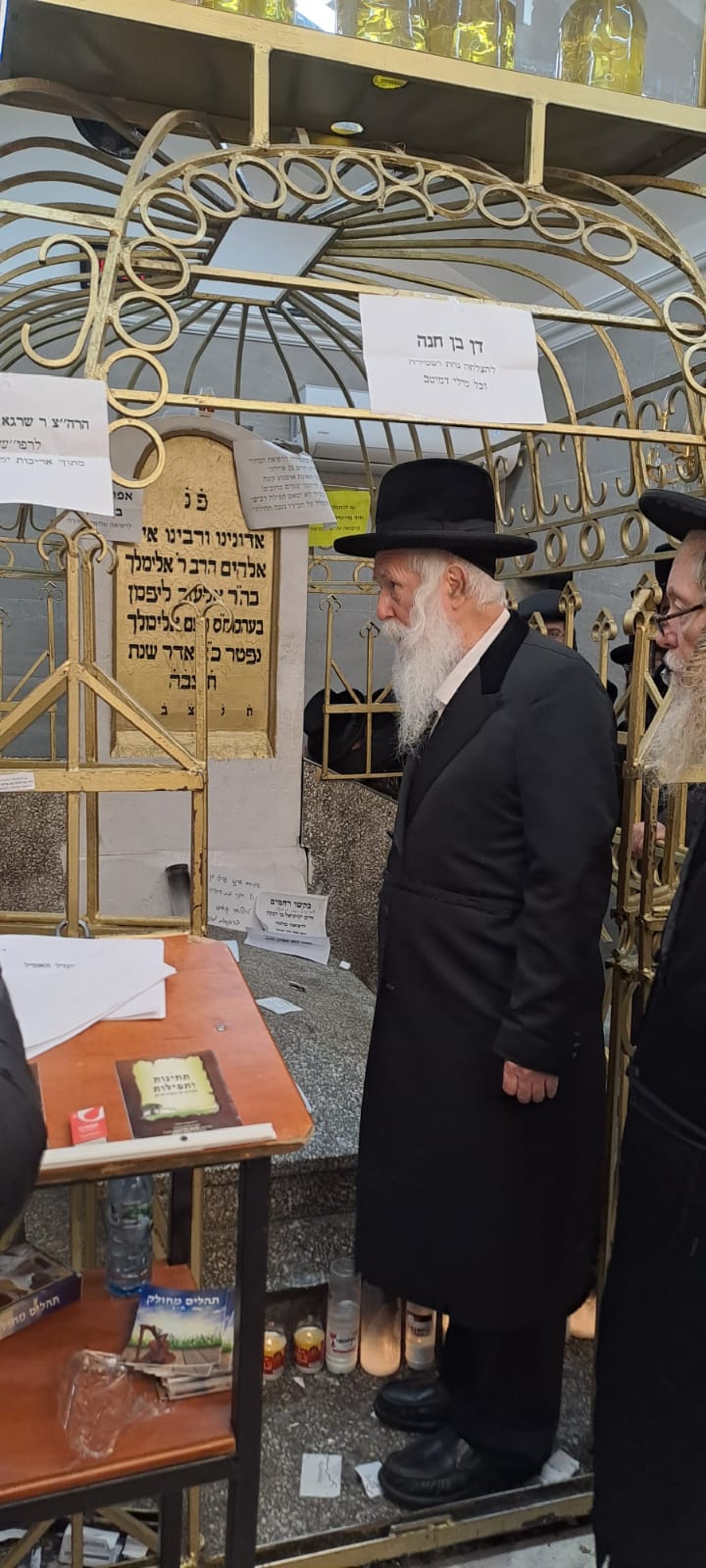 משלחת מיוחדת בראשות הגרי"ד גרוסמן על ציונו של הרבי ר' אלימלך