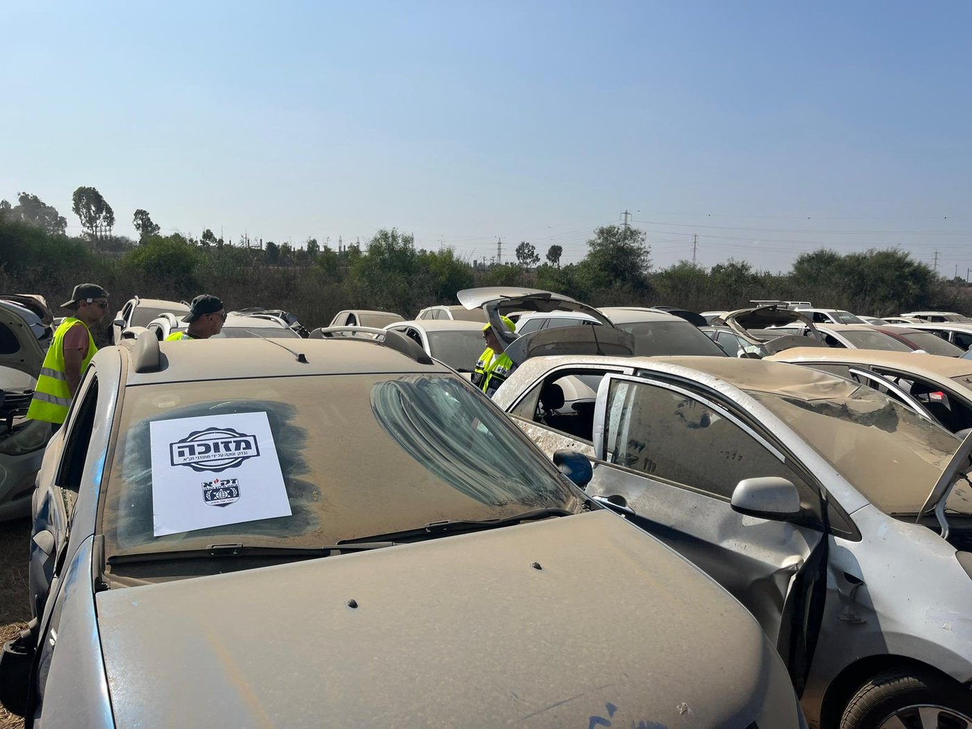 פעילות הקודש של מתנדבי זק"א בחניון הרכבים בדרום