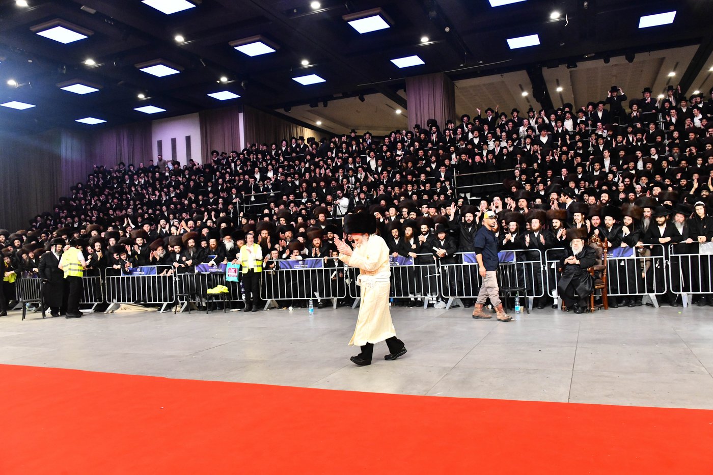 חתונת בן הגרי"מ מורגנשטרן ב'אווניו'