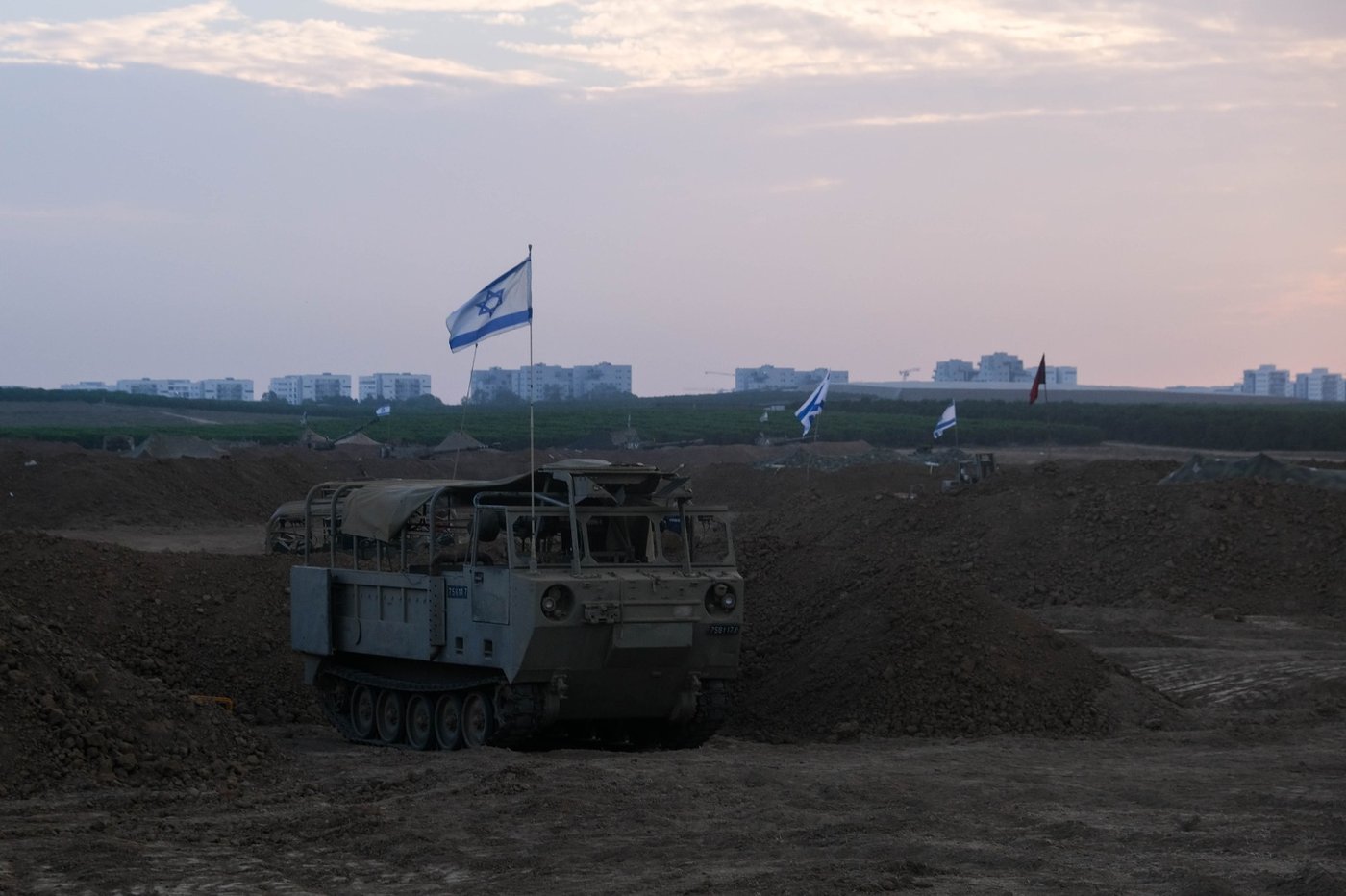 חטיבה 454 מציגה: 13,000 פגזים ומאות מחבלים שחוסלו