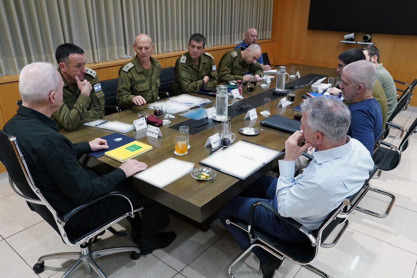 עוד 12 חטופים שוחררו: רעיה רותם מתאחדת עם בתה הילה ואיתי רגב פוגש שוב את אחותו